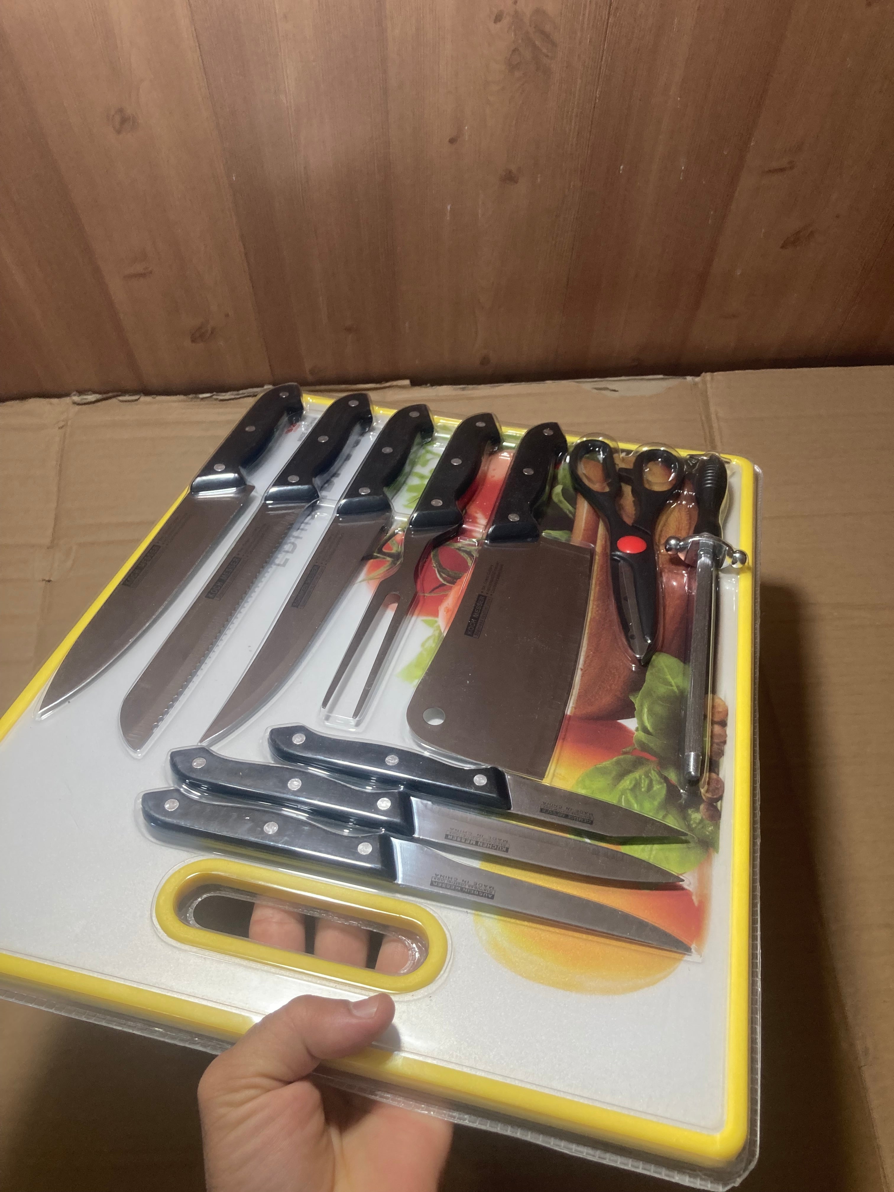 11PCs Knife Set With Cutting Board