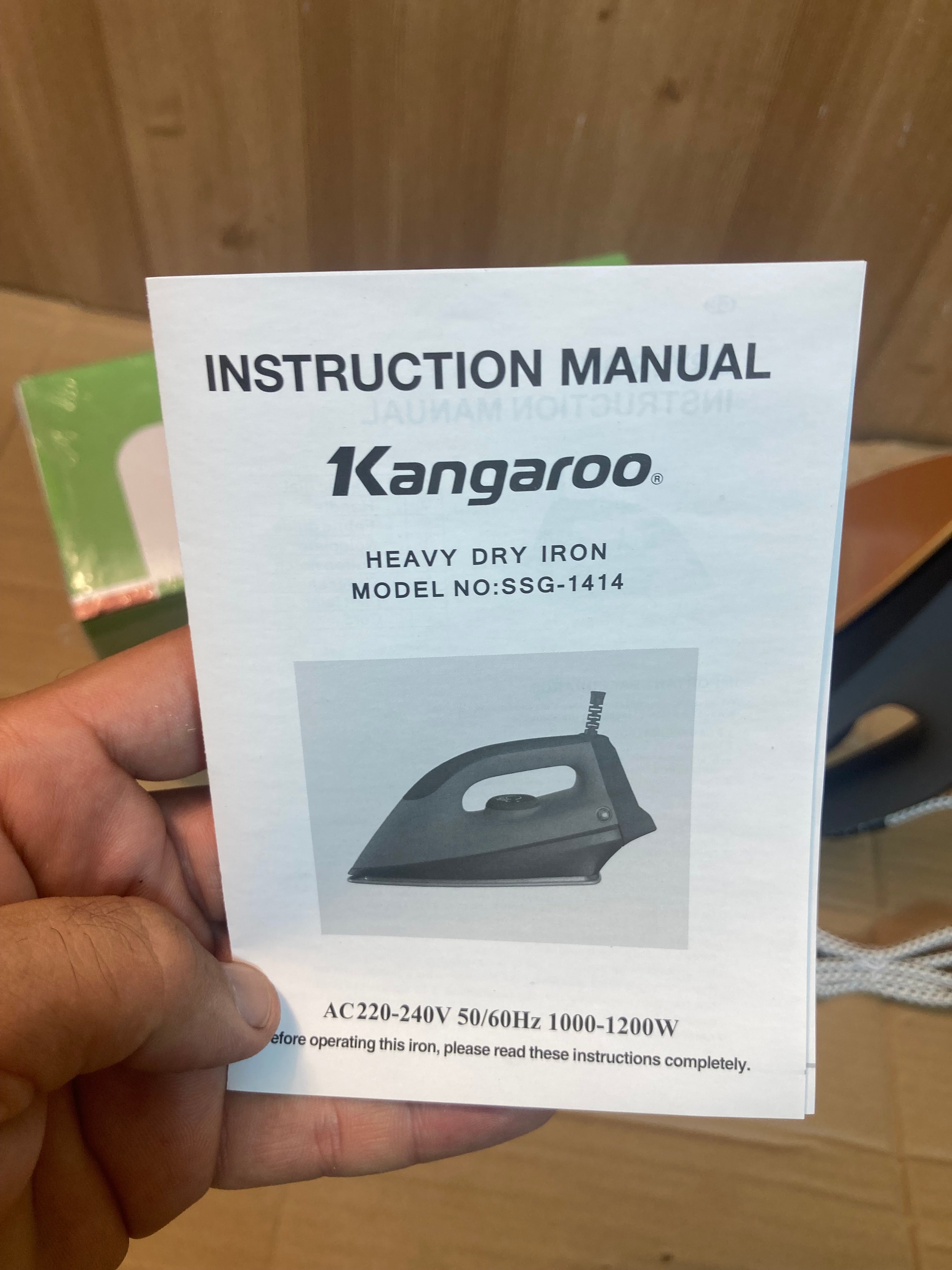 Kangaroo Ceramic Coated Soleplate Automatic Dry Iron 1200W