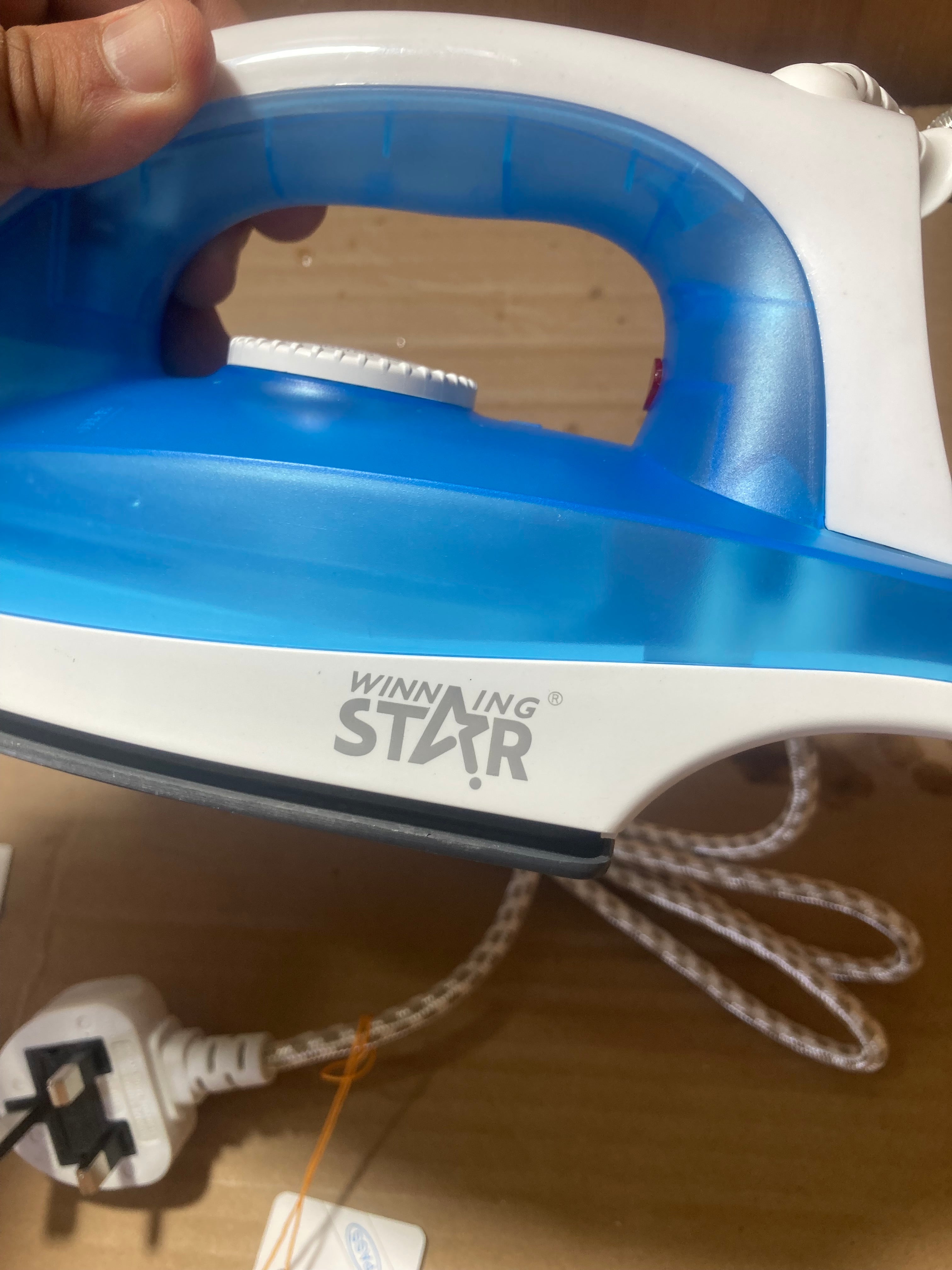 WINNING STAR Dry & Steam Iron 2200W