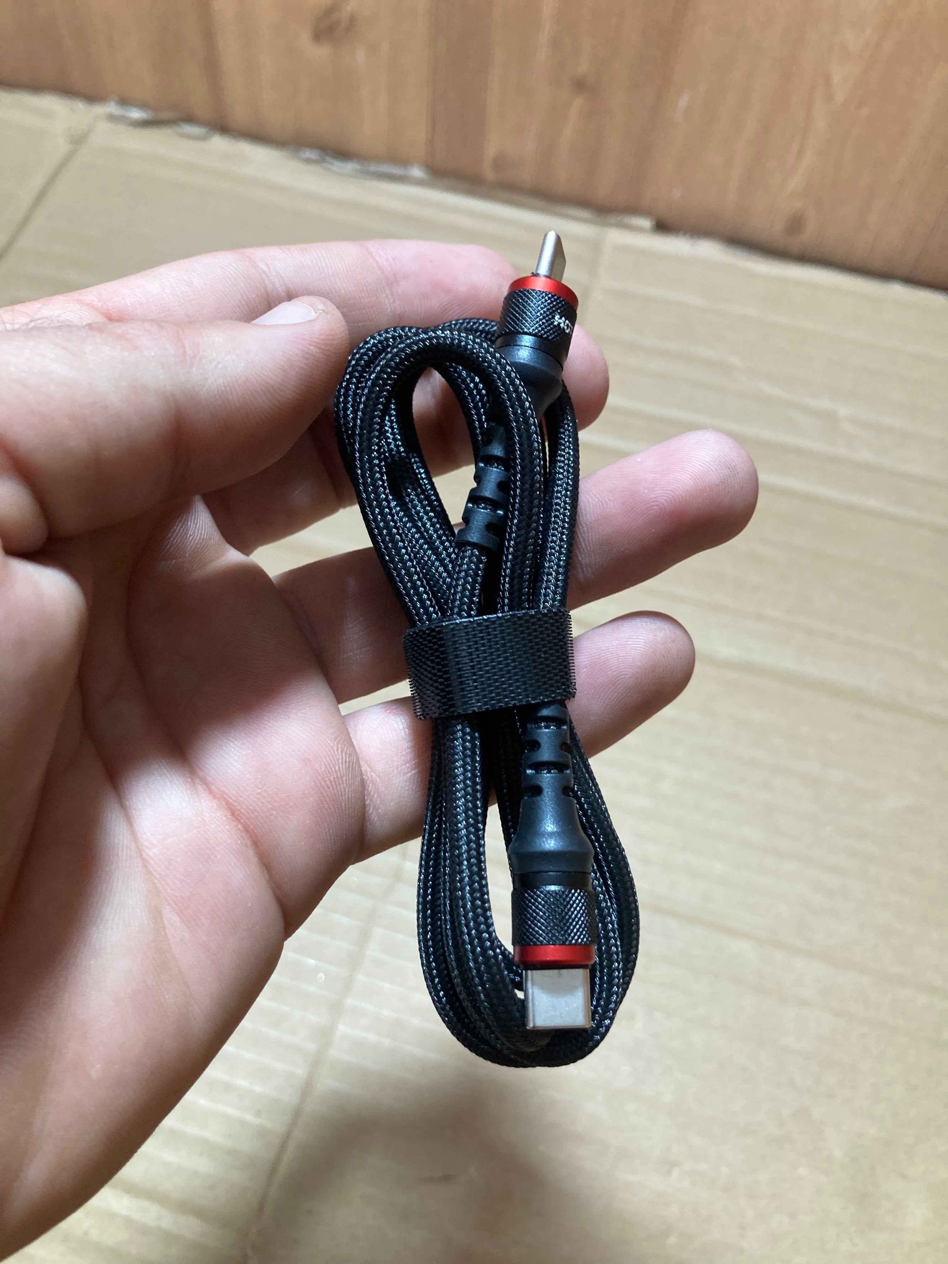 HUTTO 60W PD Fast Charging C-C Data Cable 1 Year Warranty