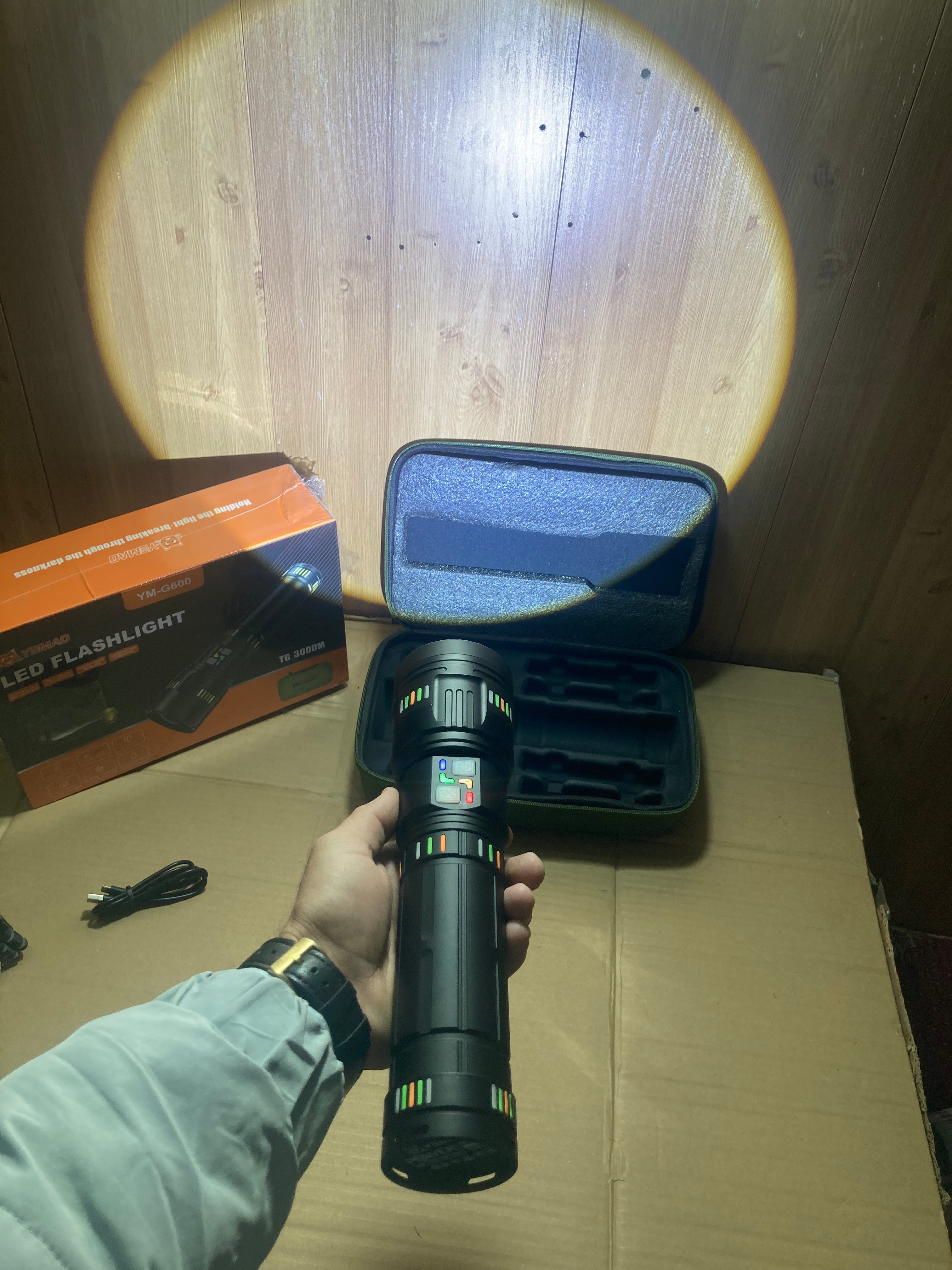 Yemao Powerful Long Range Super Led Flashlight - Torch YM-G600