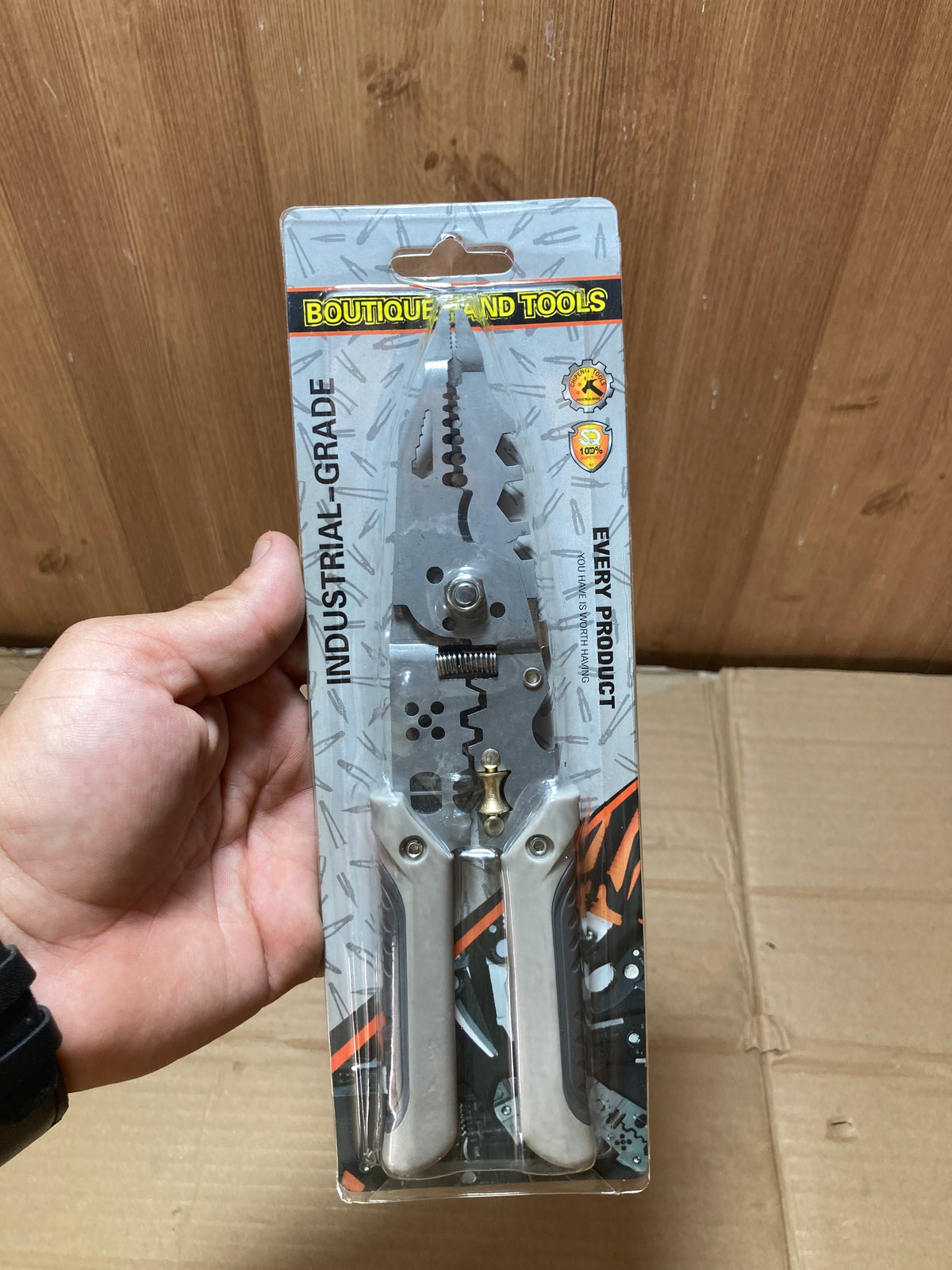 Multifunctional Wire Stripping Pliers