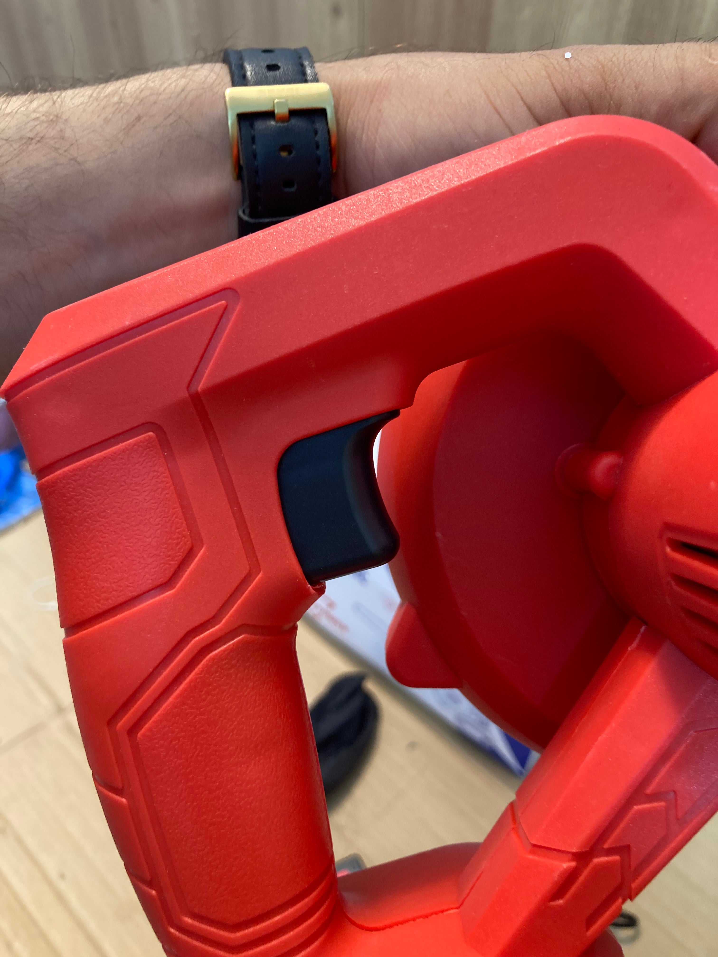 Lot Imported Milwaukee 2-in-1 Air Blower & Vacuum Cleaner With 88V Double Batteries