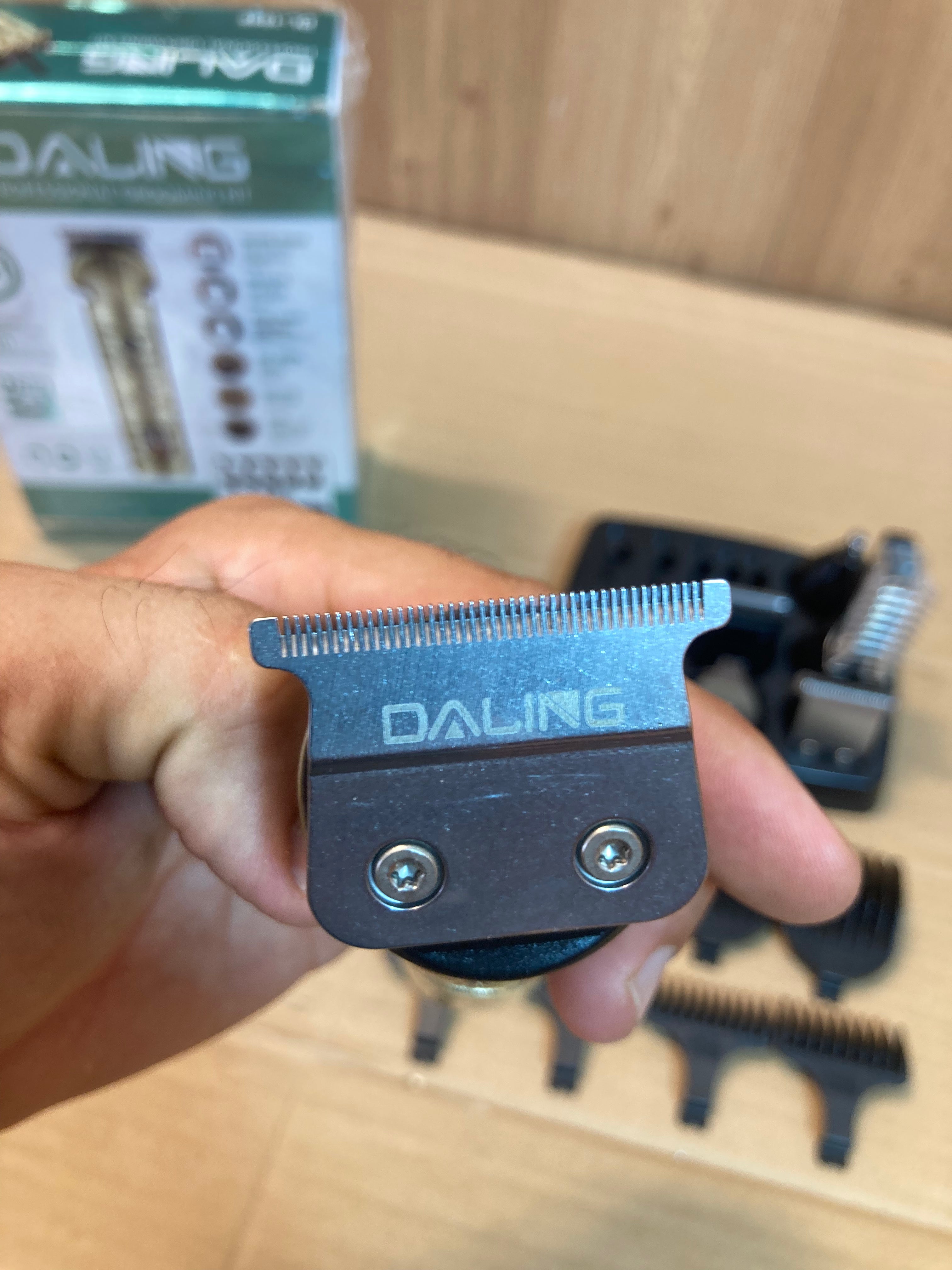 Daling 6-in-1 Professional Hair Trimmer & Clipper