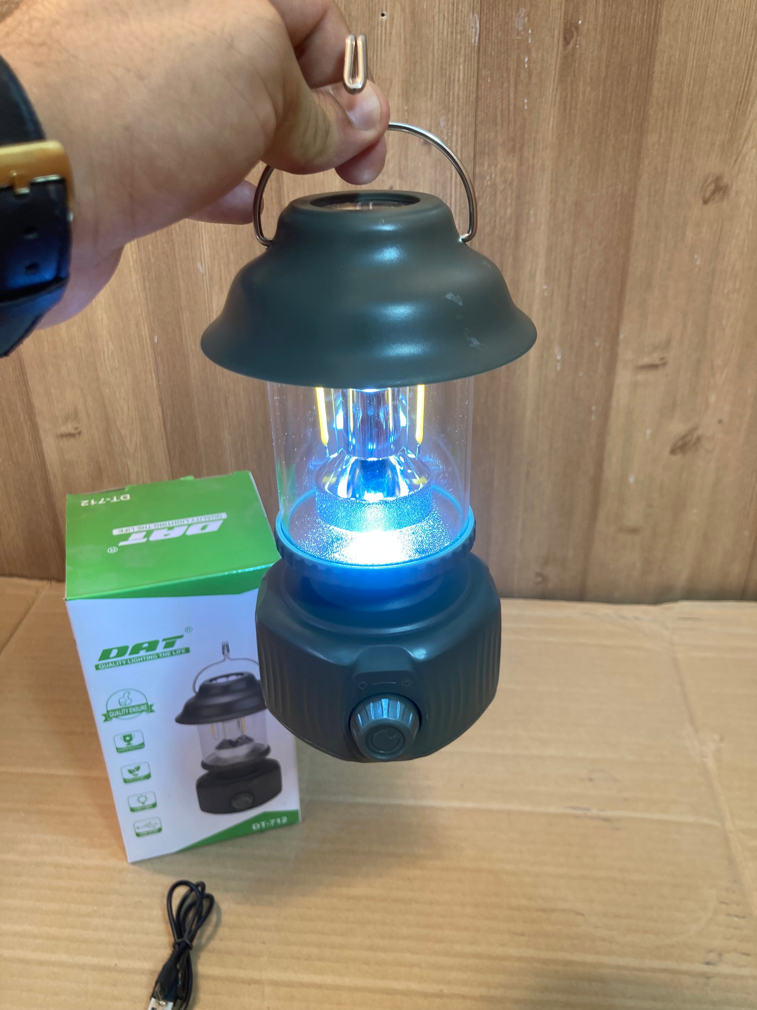 Rechargeable Portable Lantern Lamp DT-712