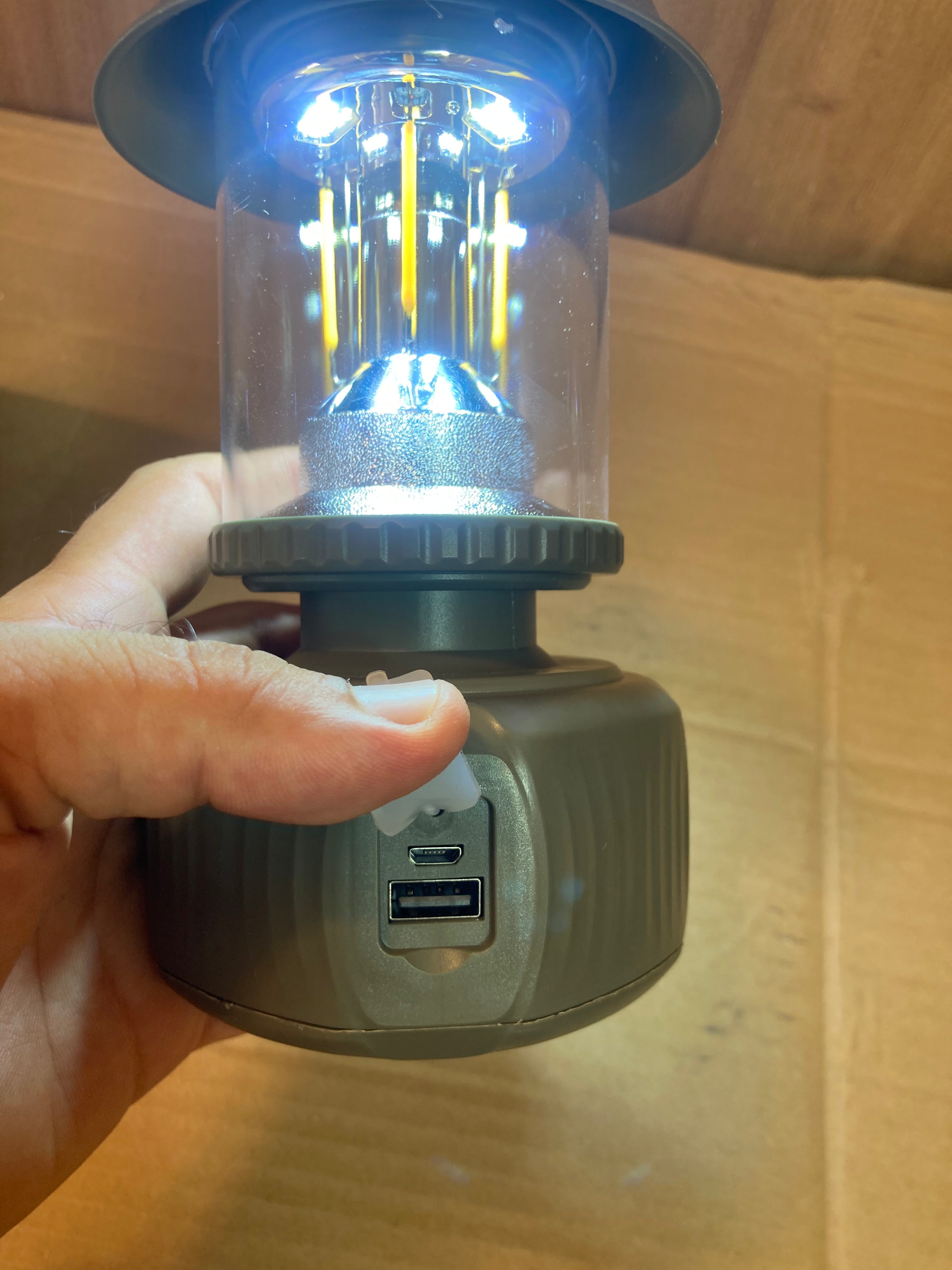 Rechargeable Portable Lantern Lamp DT-712