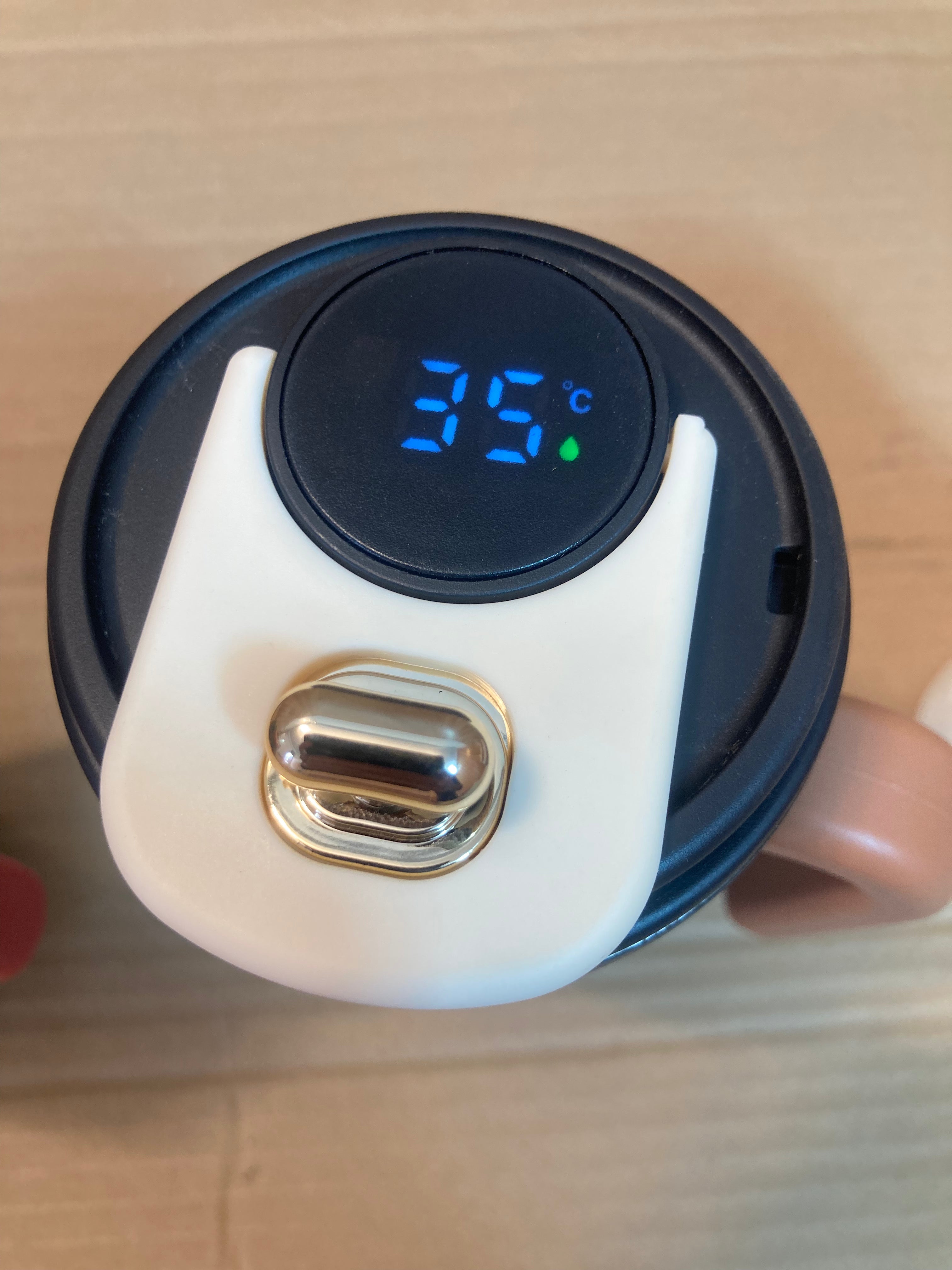 Stainless Steel Vacuum Coffee Mug/Tumbler With Temperature Sensor 650ml