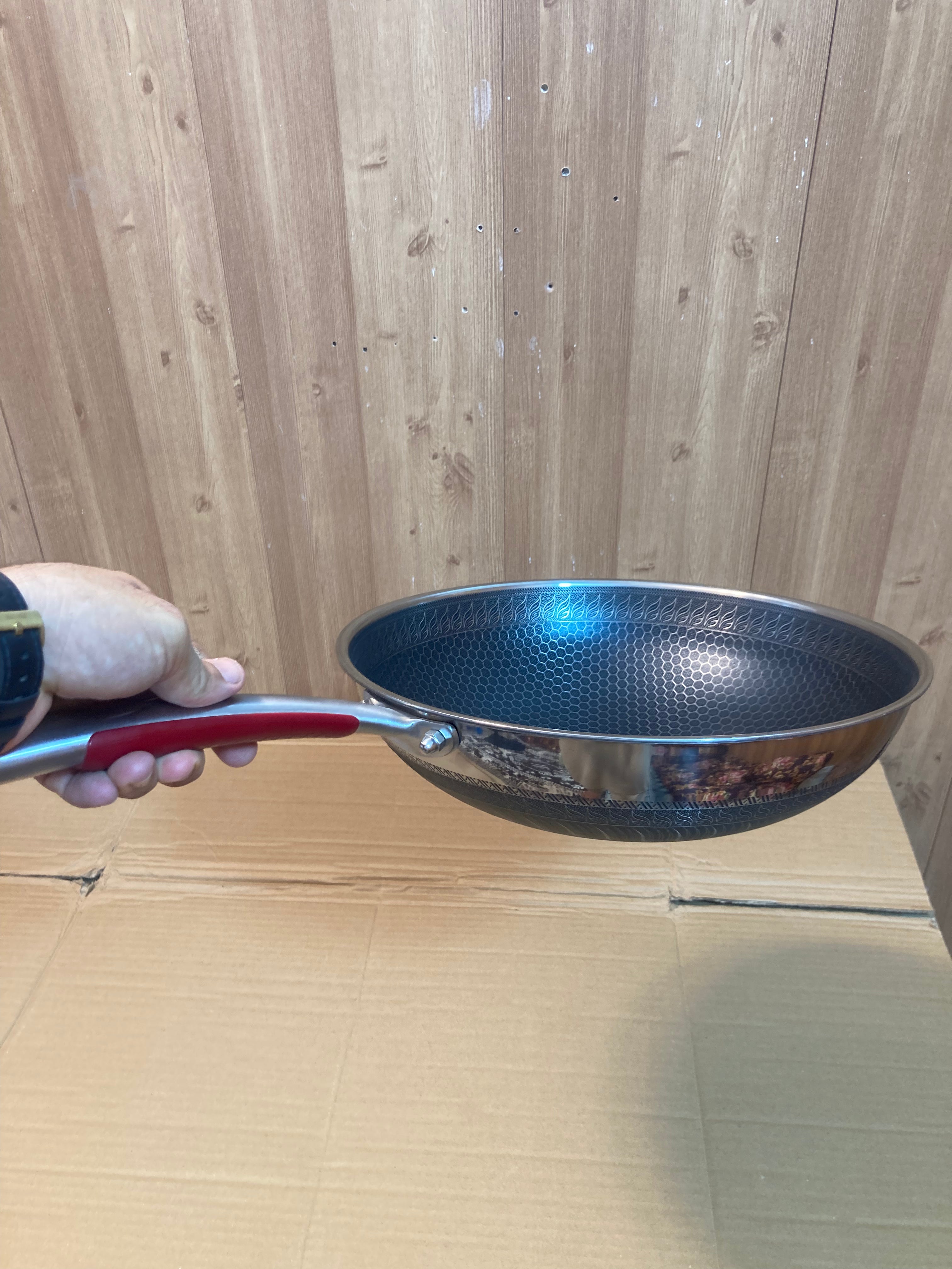 Double Laser Crafted HoneyComb Deep Pan Without Lid 34cm