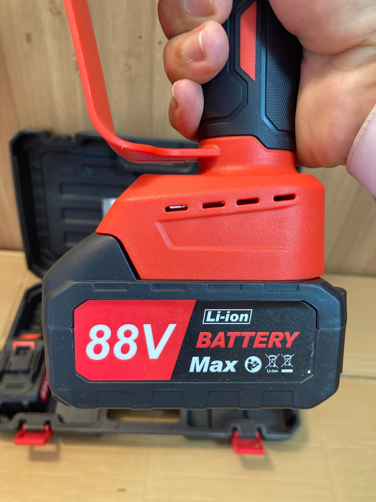 Lot Imported Rechargeable One Hand Digital Chainsaw with Double Batteries 8 Inch