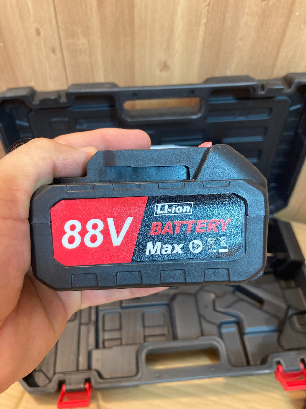 Lot Imported Rechargeable One Hand Digital Chainsaw with Double Batteries 8 Inch