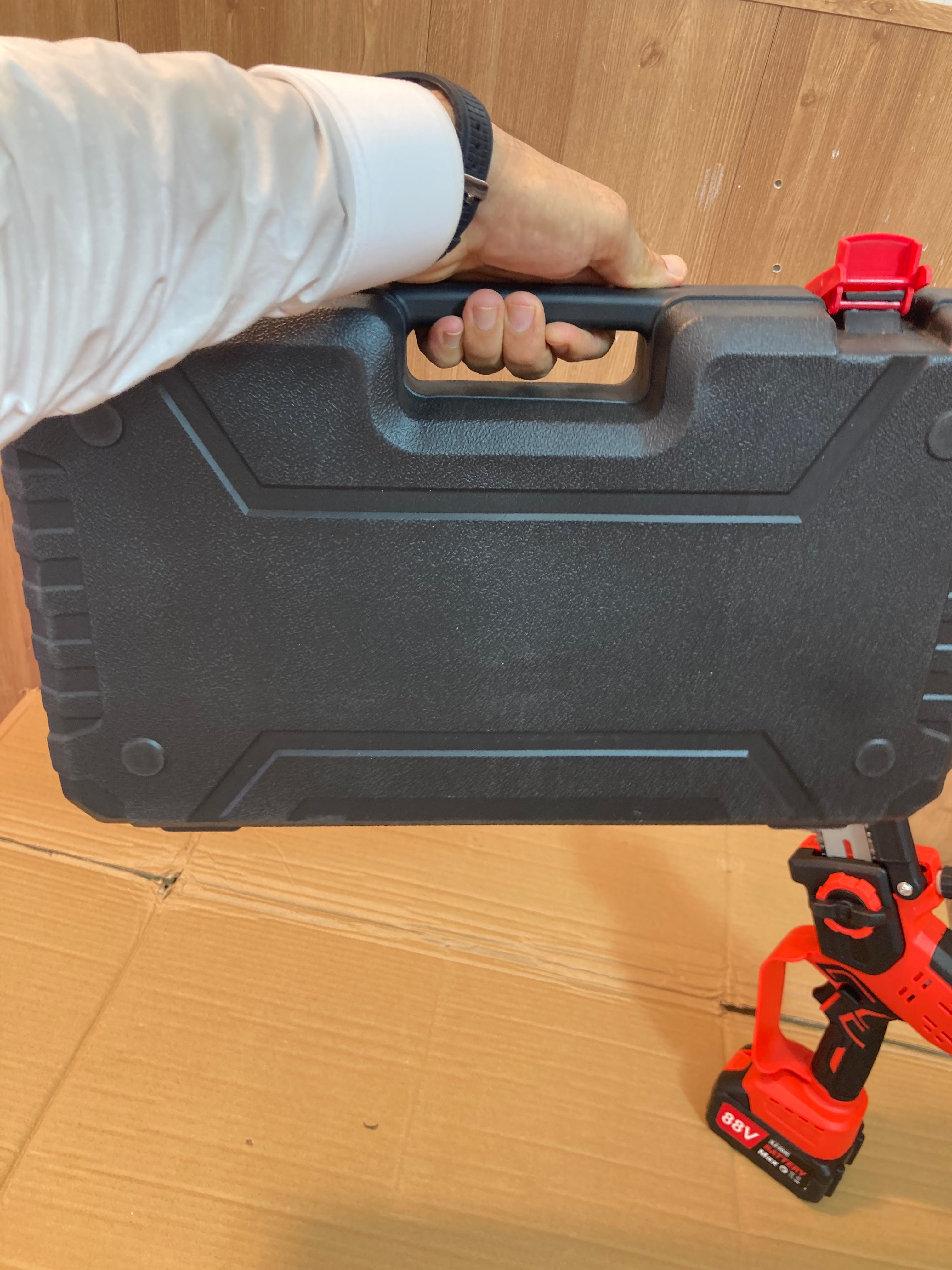 Lot Imported Rechargeable One Hand Digital Chainsaw with Double Batteries 8 Inch