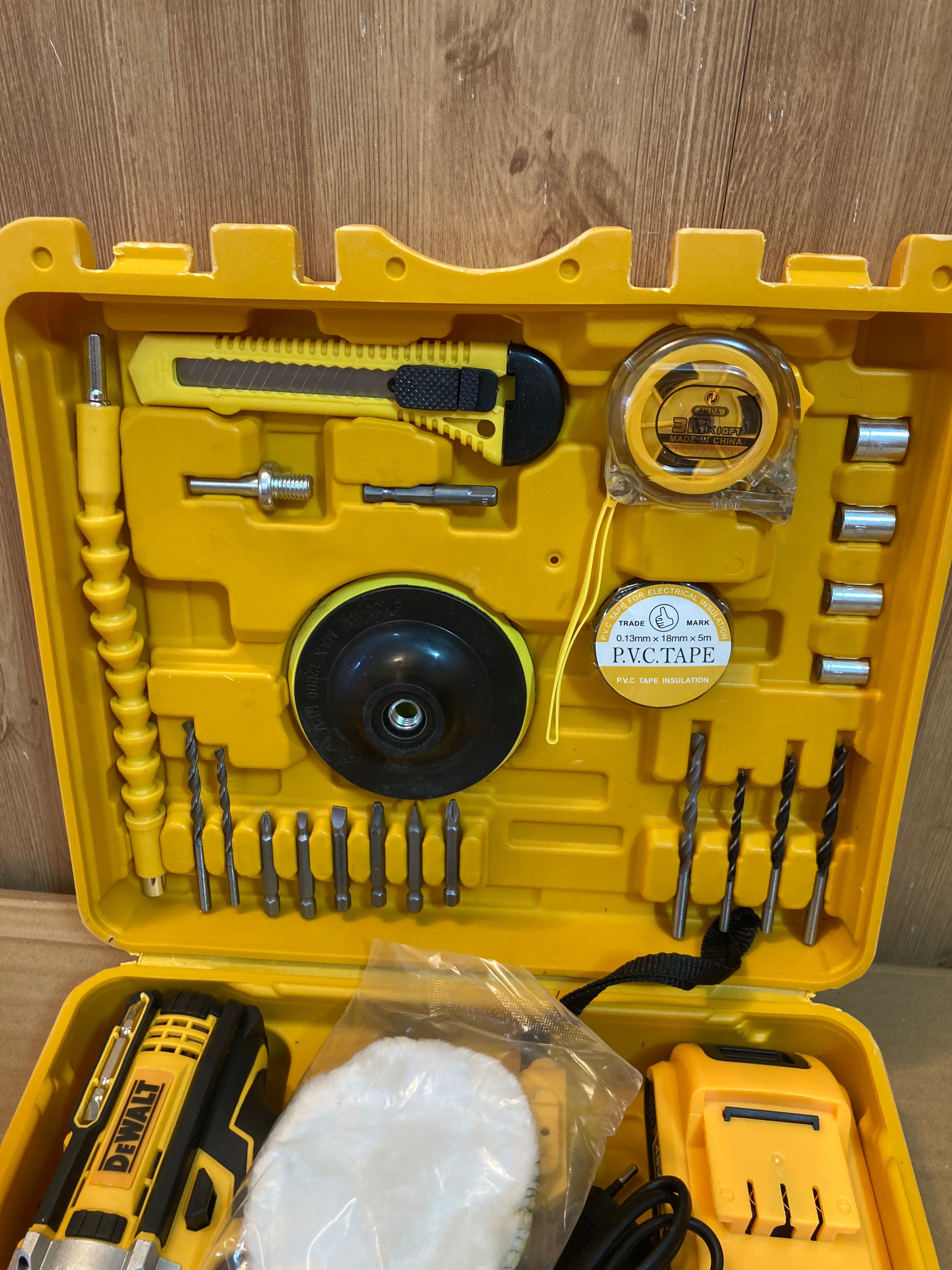 DeWALT 48V Cordless Drill Machine Set with Polishing Foam