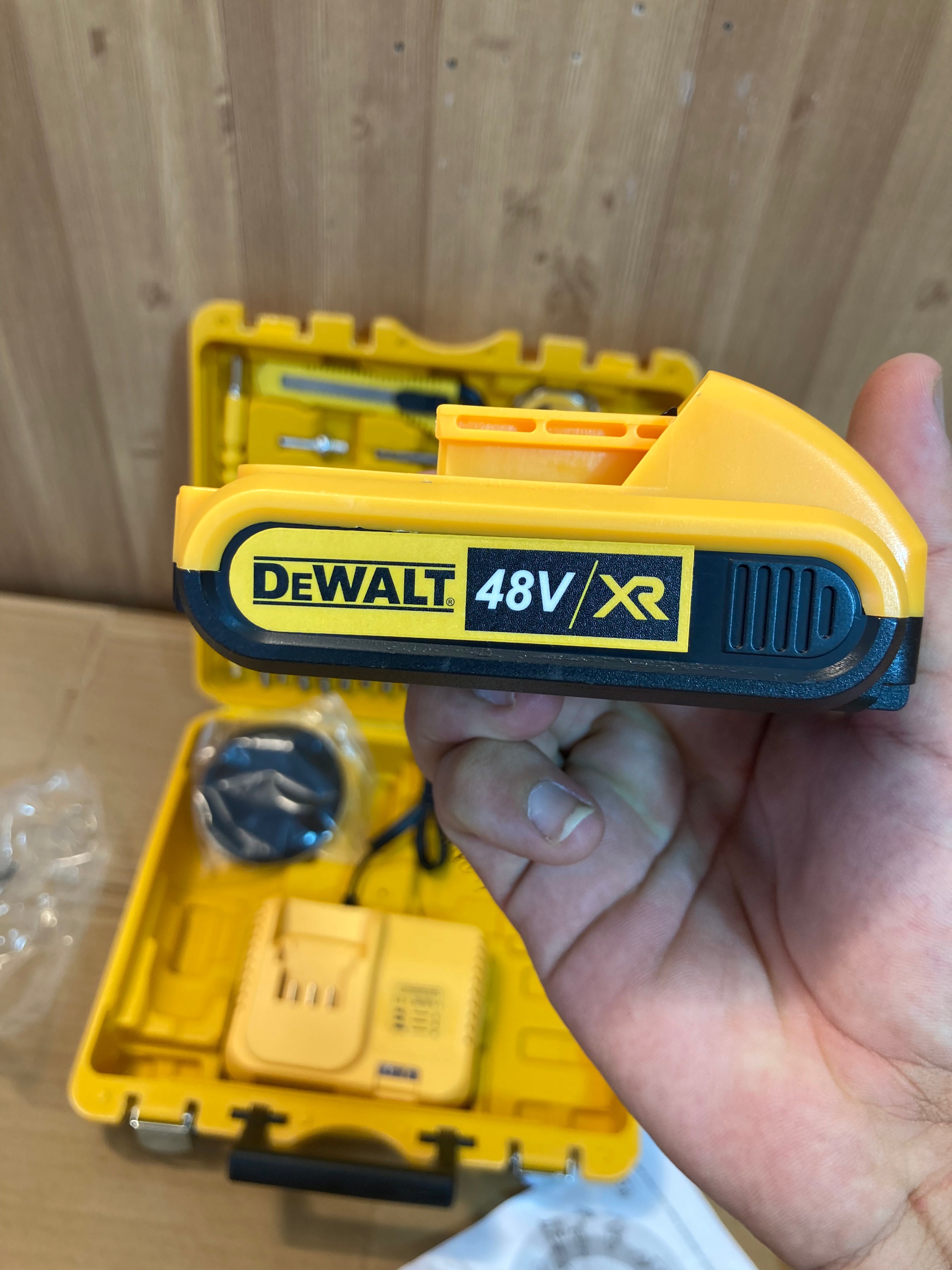 DeWALT 48V Cordless Drill Machine Set with Polishing Foam