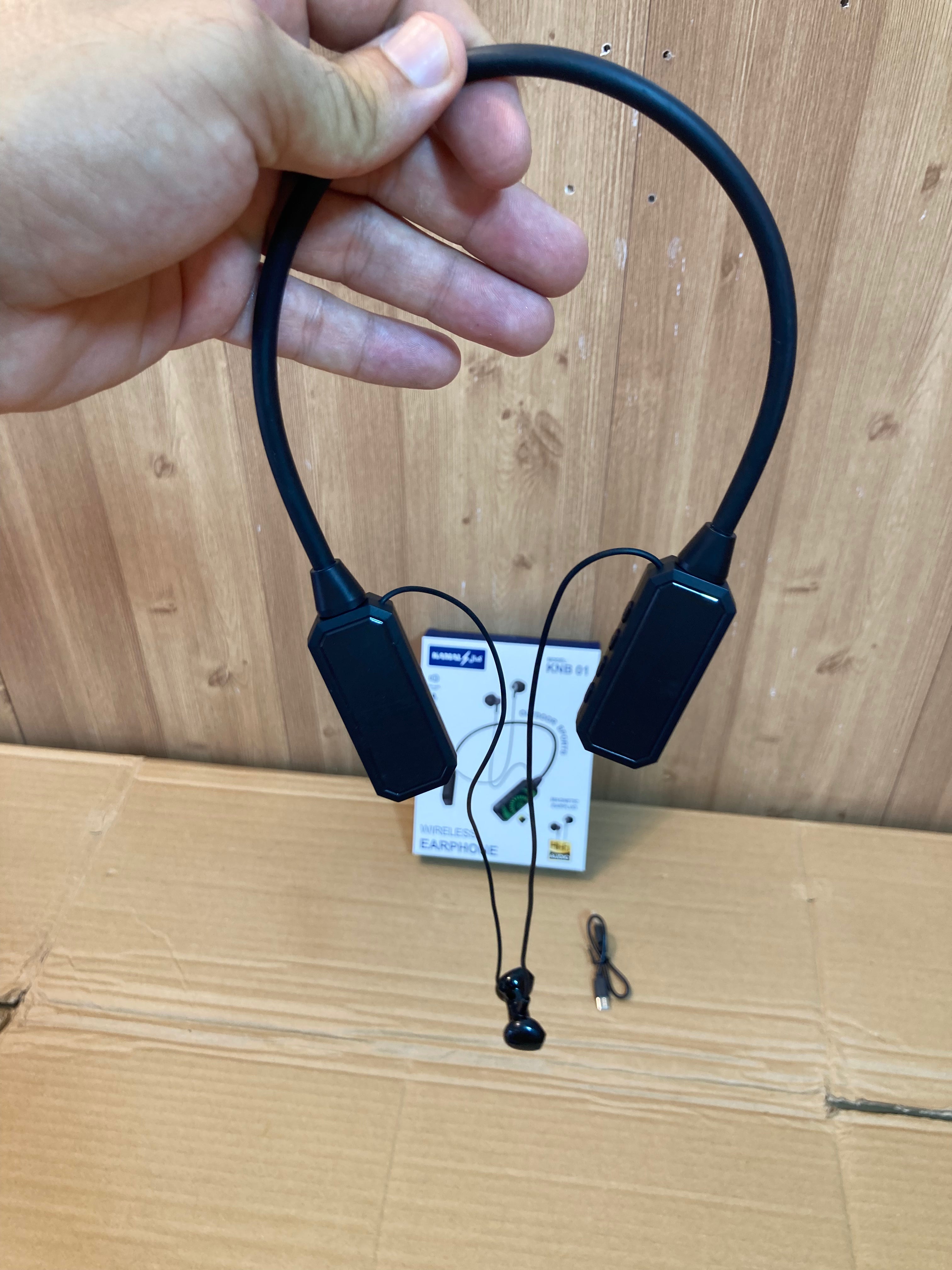 Kamal 5.3 Bluetooth Wireless Neckband - Earphones KNB 01