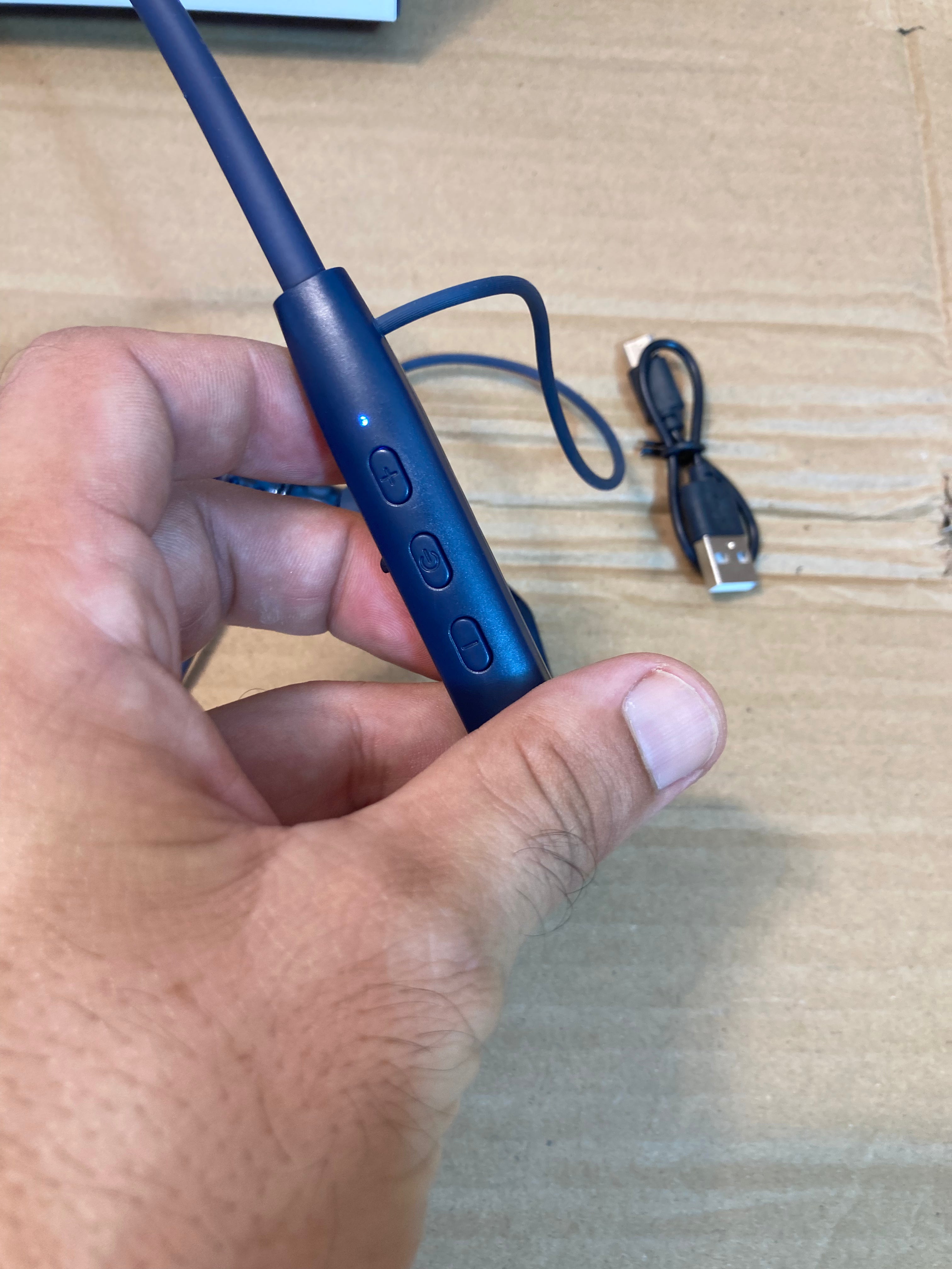 Kamal 5.4 Bluetooth Wireless Neckband - Earphones KNB 02