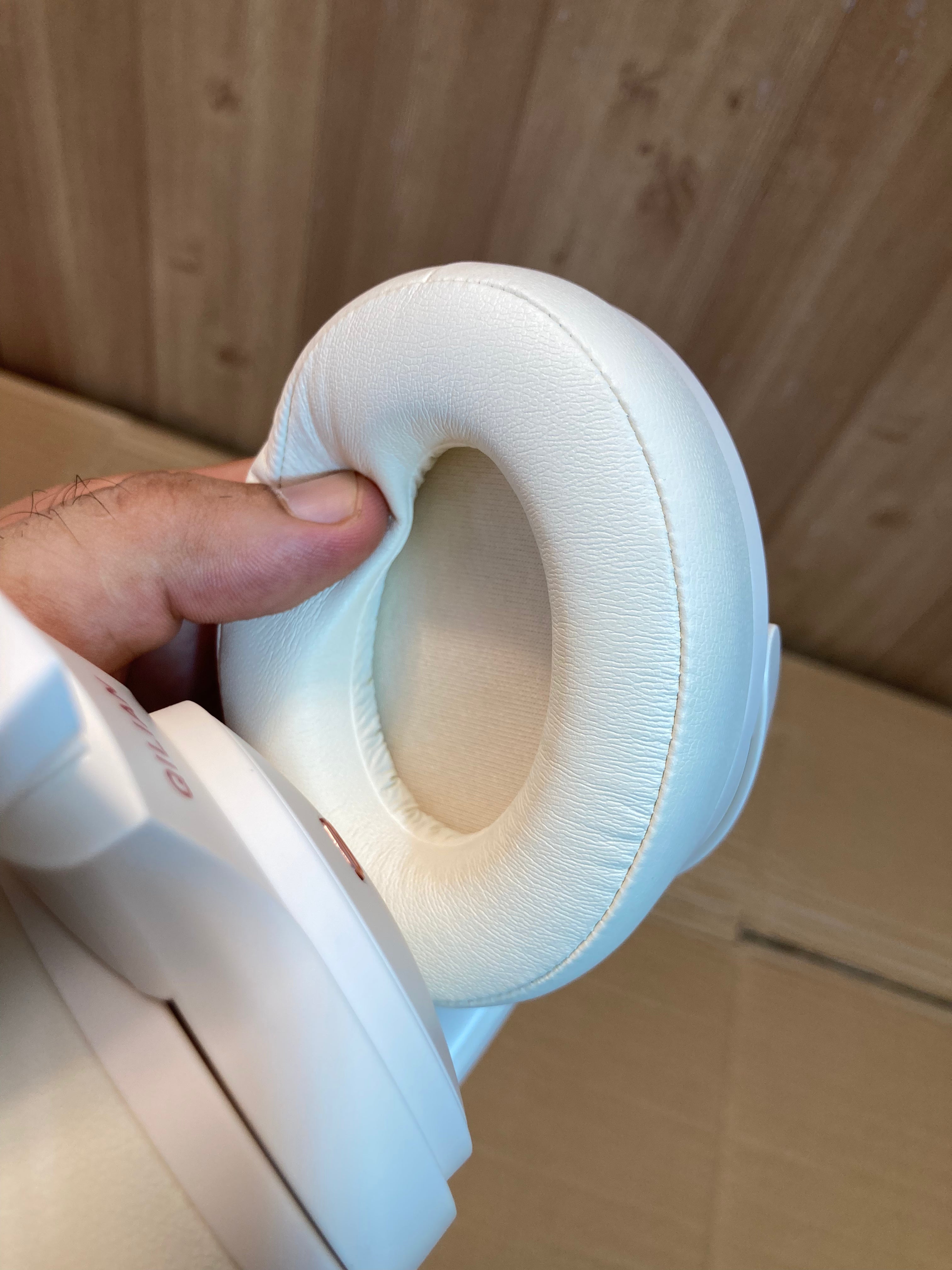 Qilian Wireless Foldable Soft ANC Headphones BH26