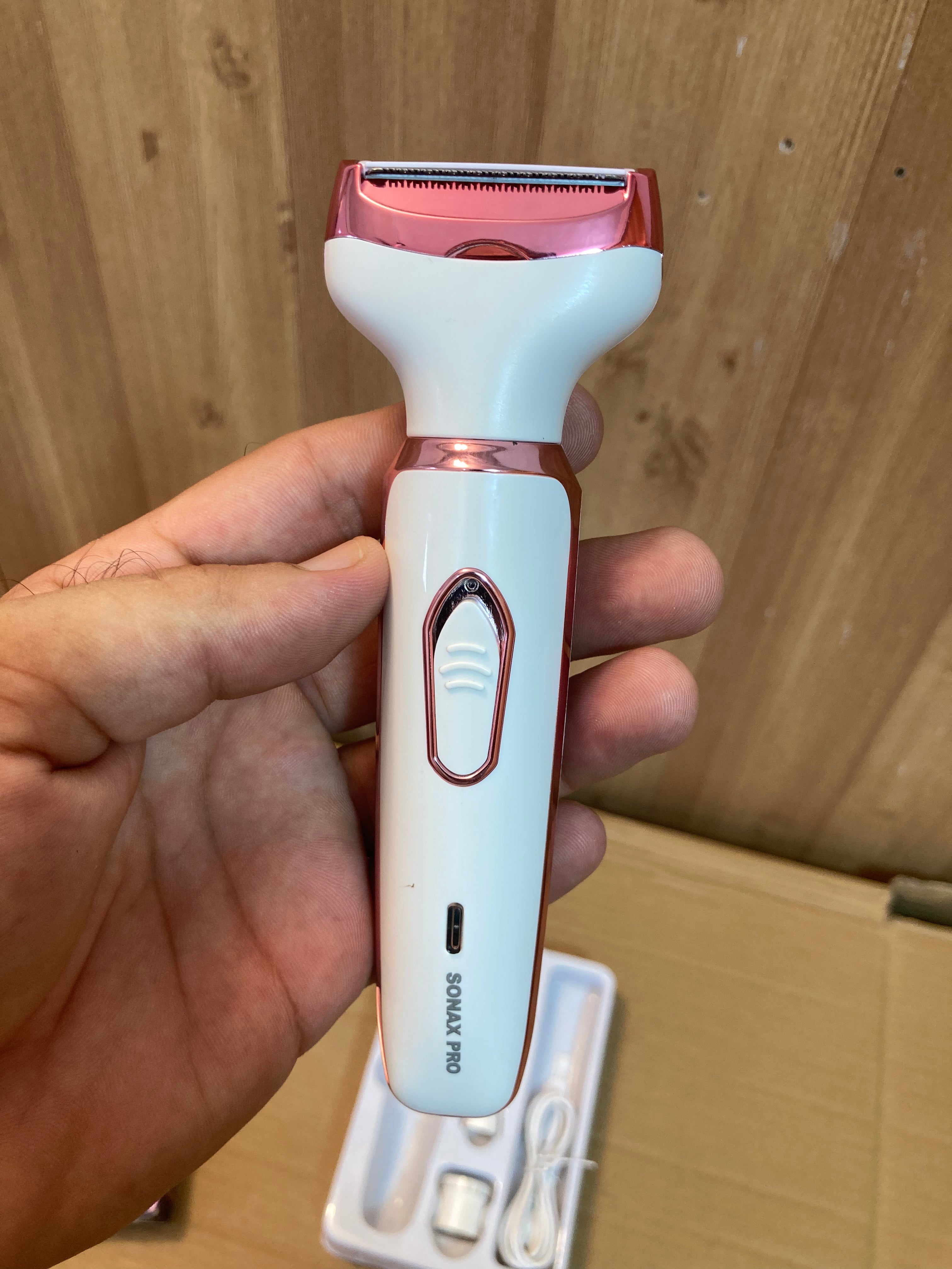 Sonax Pro 4 in 1 Ladies Shaver Beauty Kit SN-8666