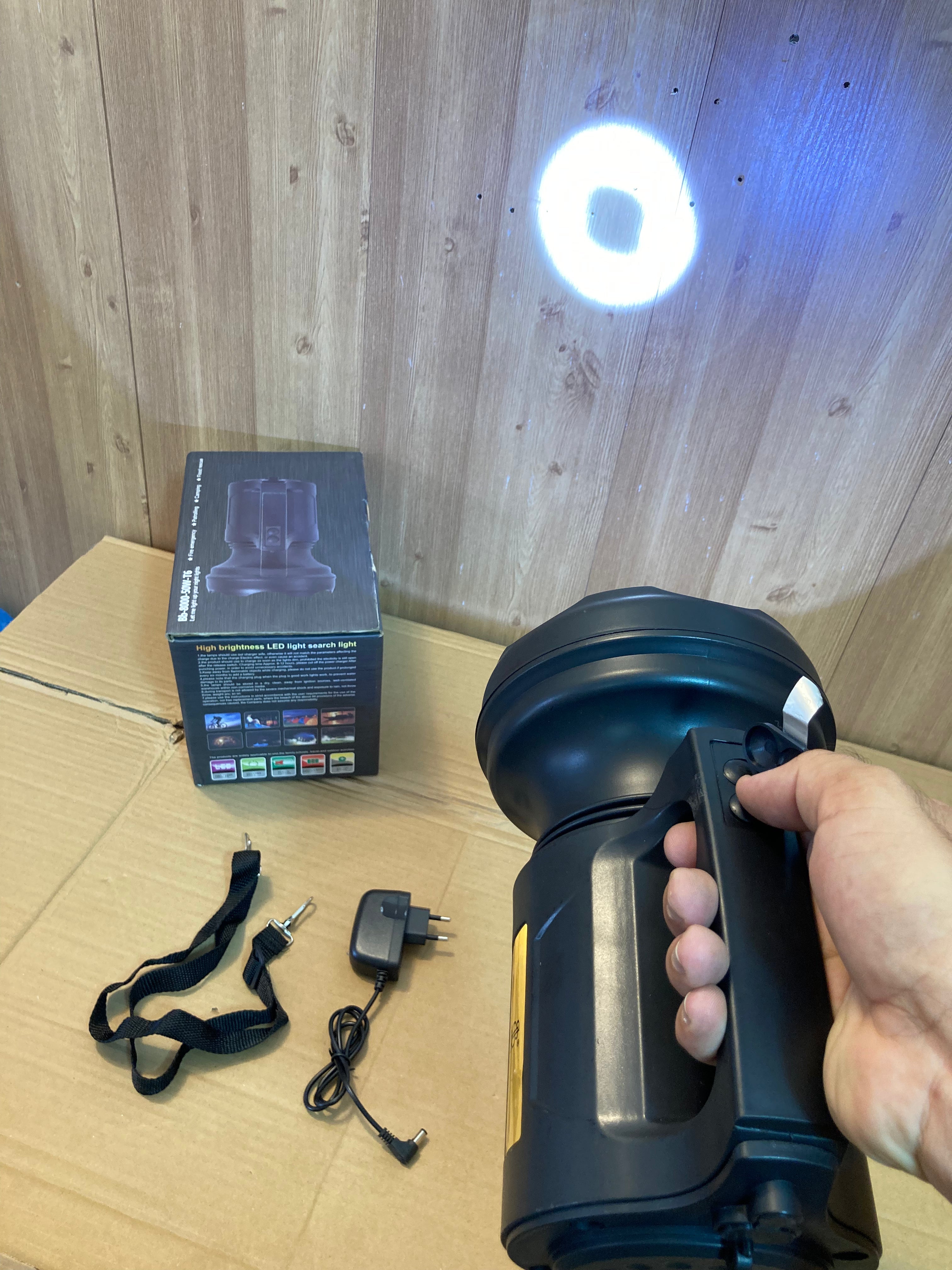 Bb-8000-50W-T6 Rechargeable Searchlight - Camping Light