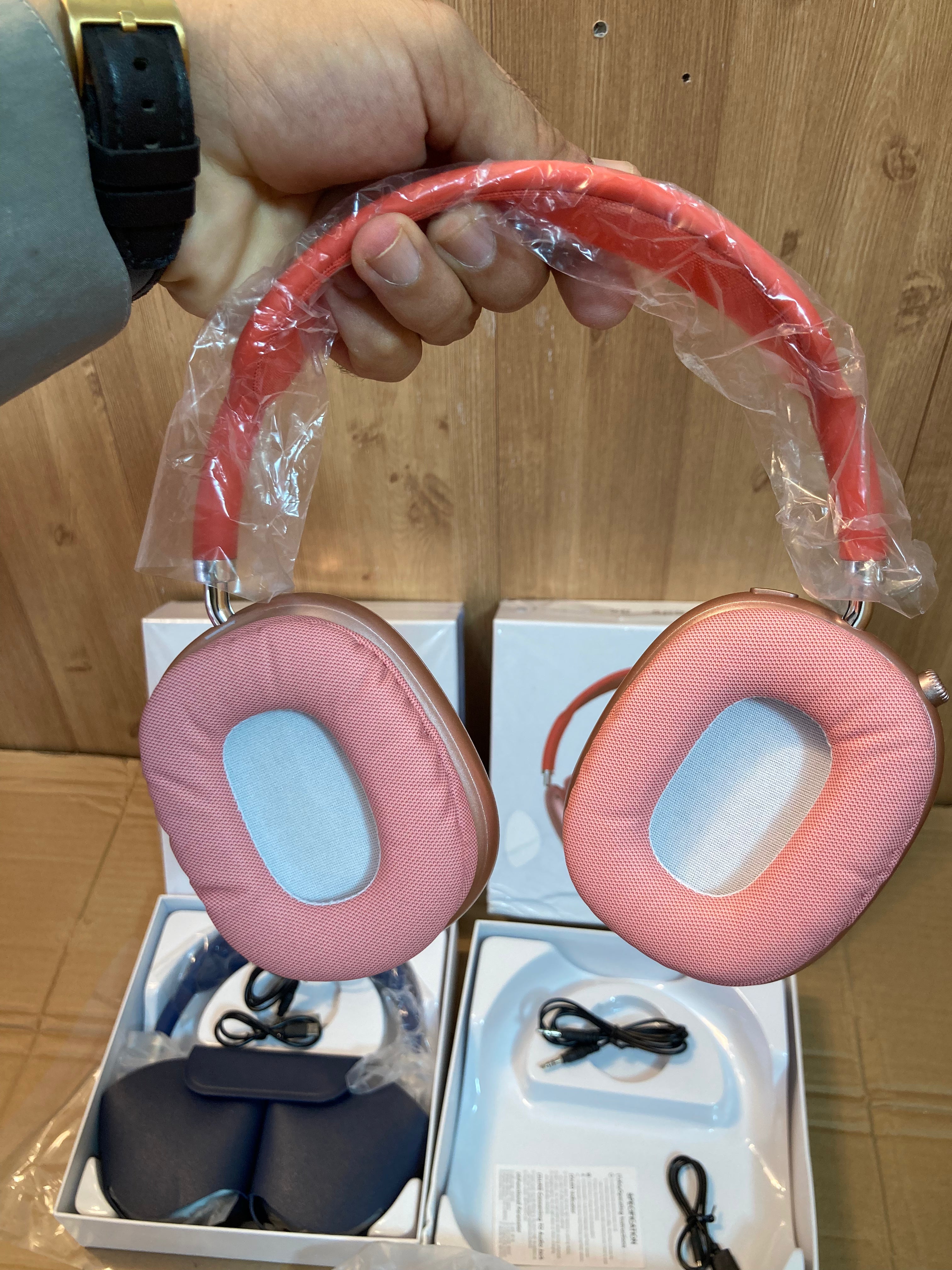 Apple AirPods Max Wireless Bluetooth Headphones With Case