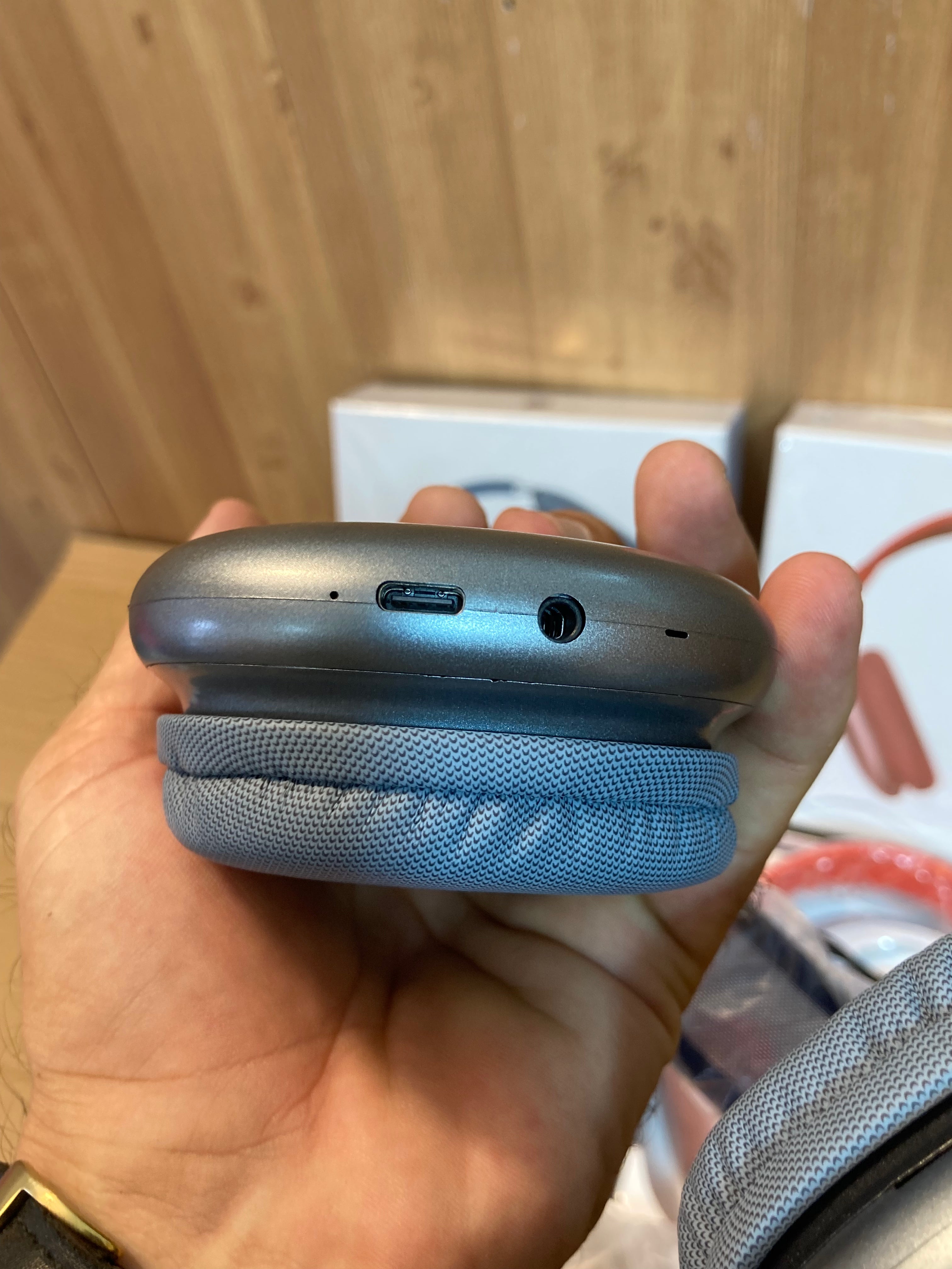 Apple AirPods Max Wireless Bluetooth Headphones With Case