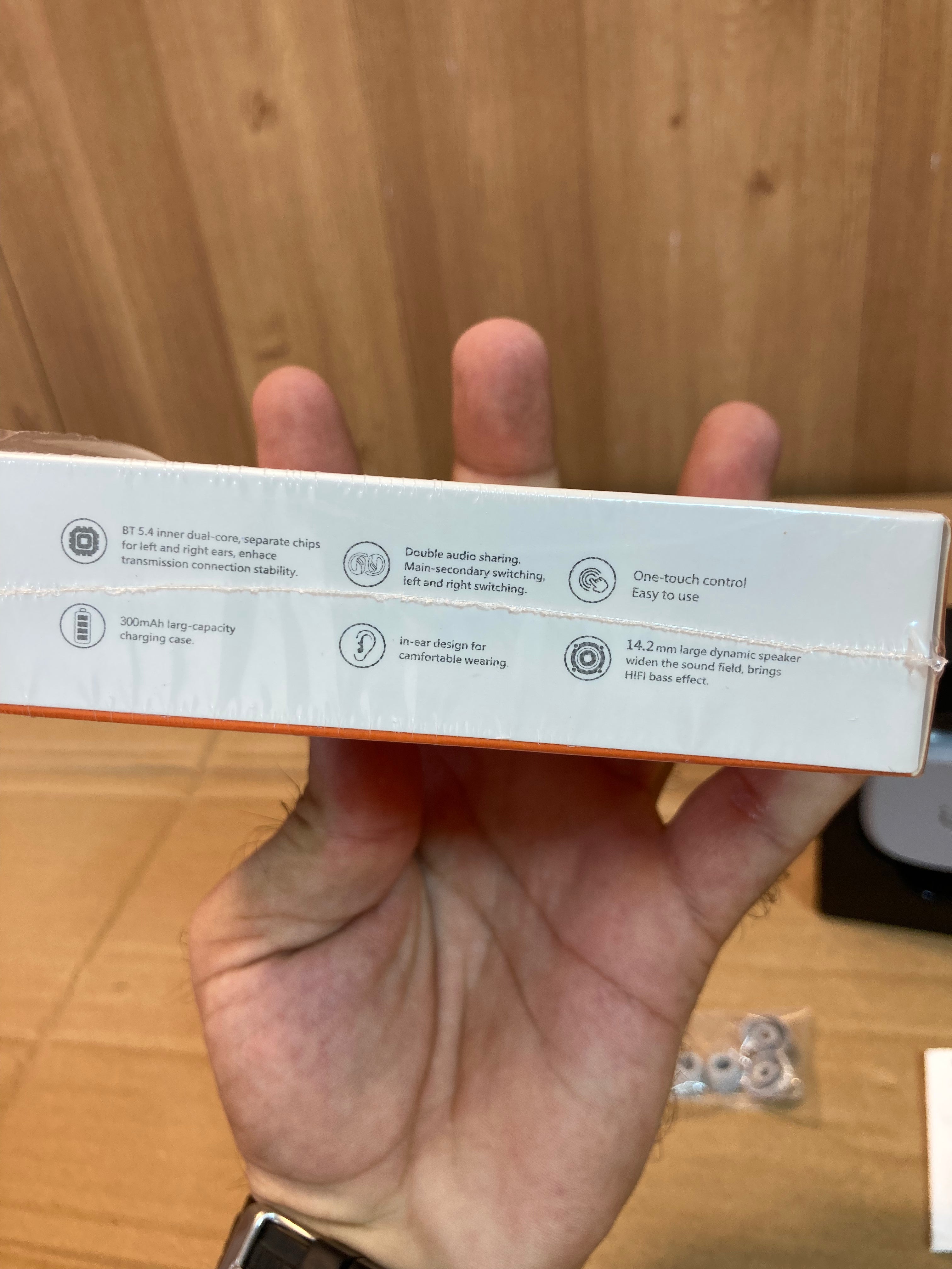 GIONEE Original Premium Quality Sound AirPods-Earbuds - Imported