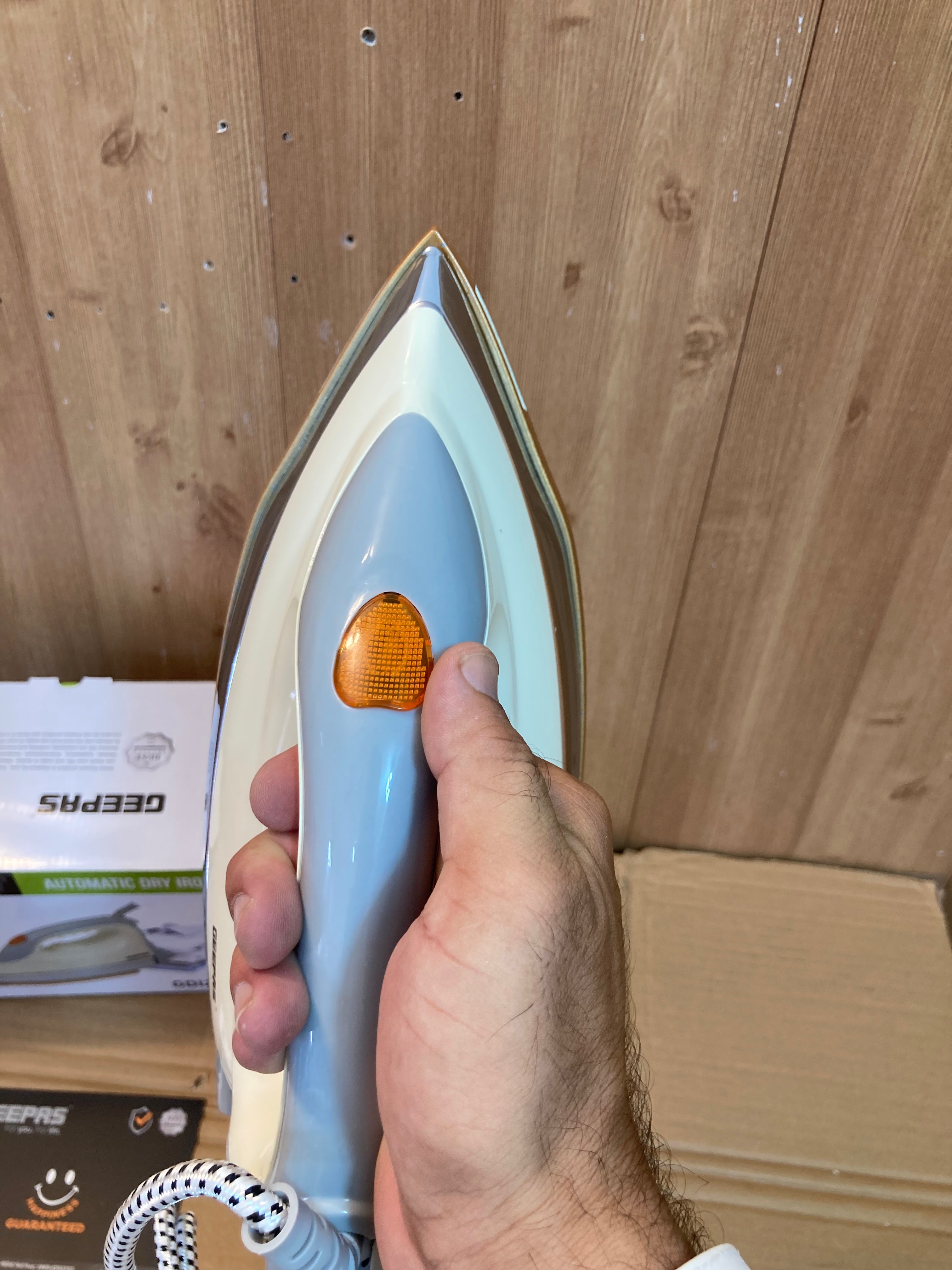 Geepas Heavy Weight Dry Iron 1200W