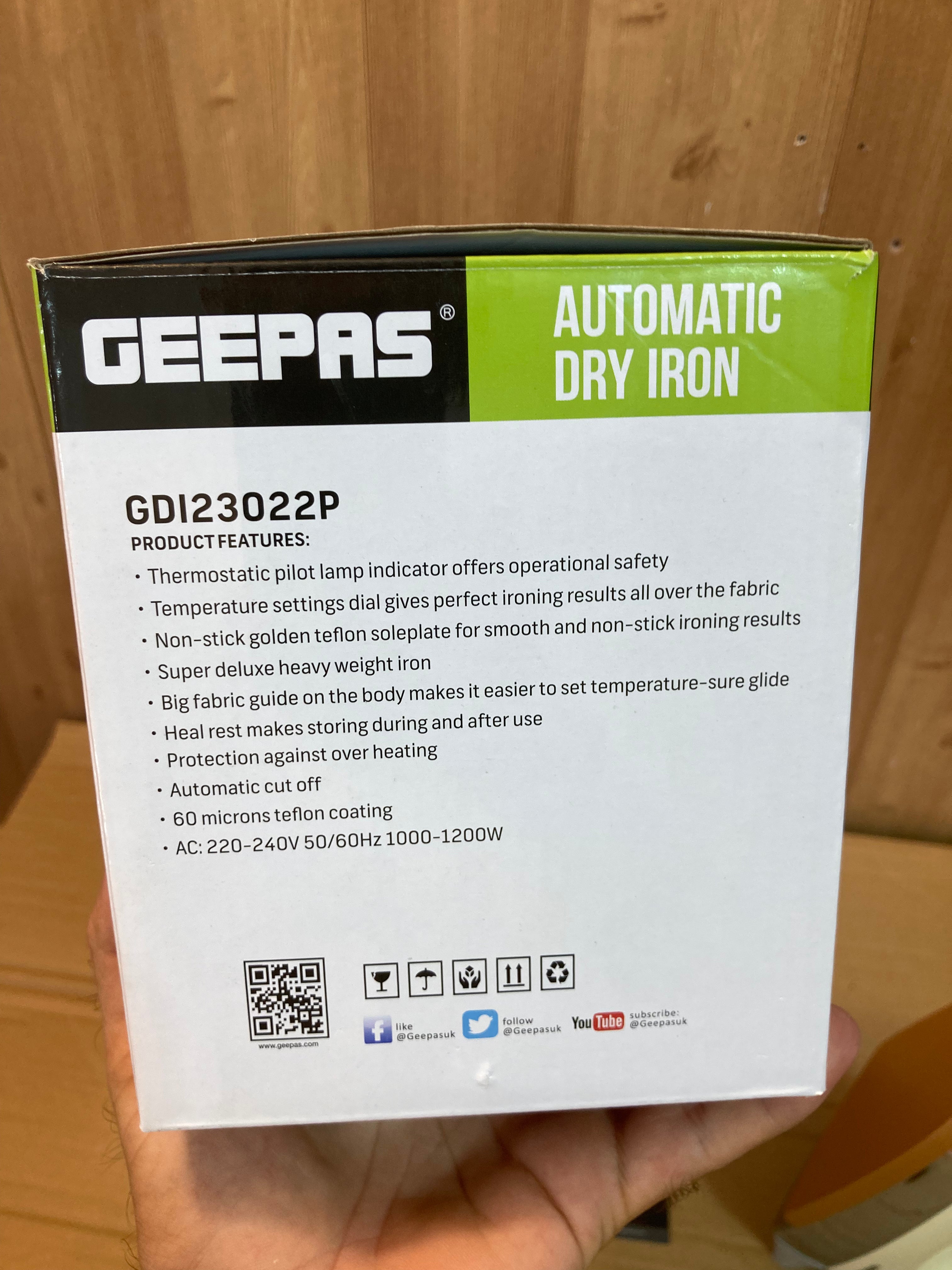 Geepas Heavy Weight Dry Iron 1200W