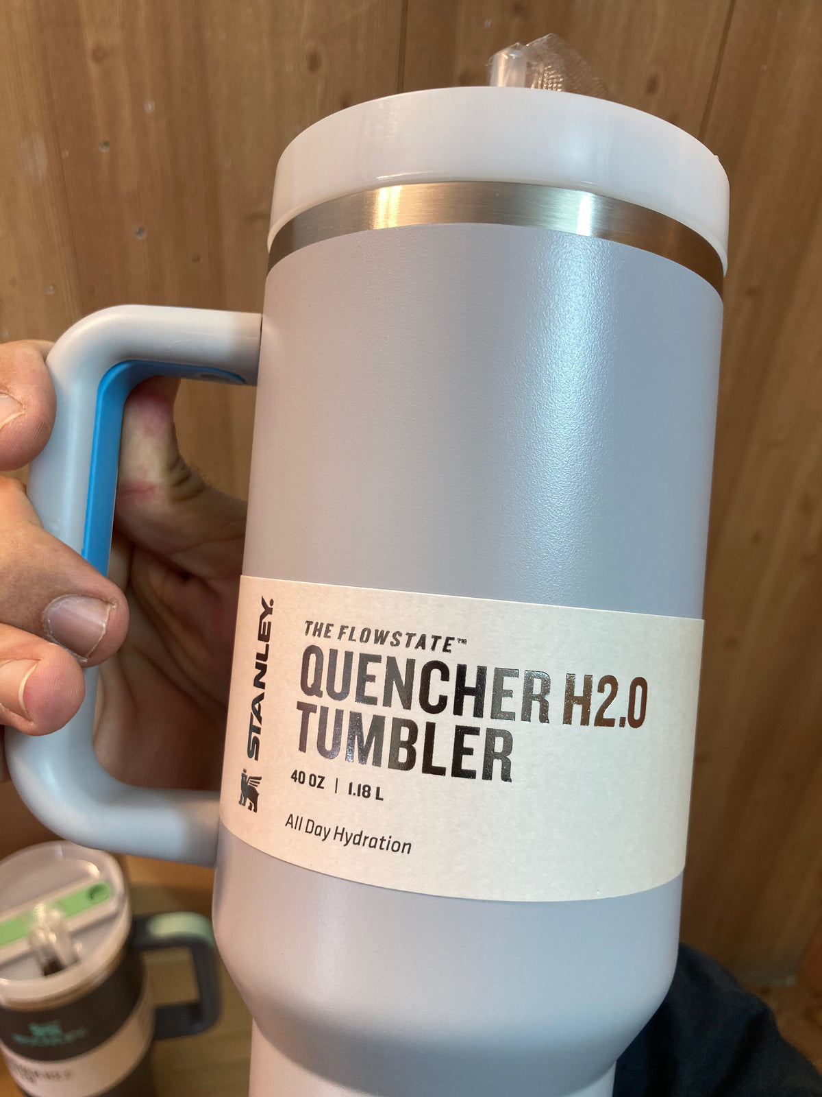 Lot Imported Stanley 1.18L Tumbler with Handle