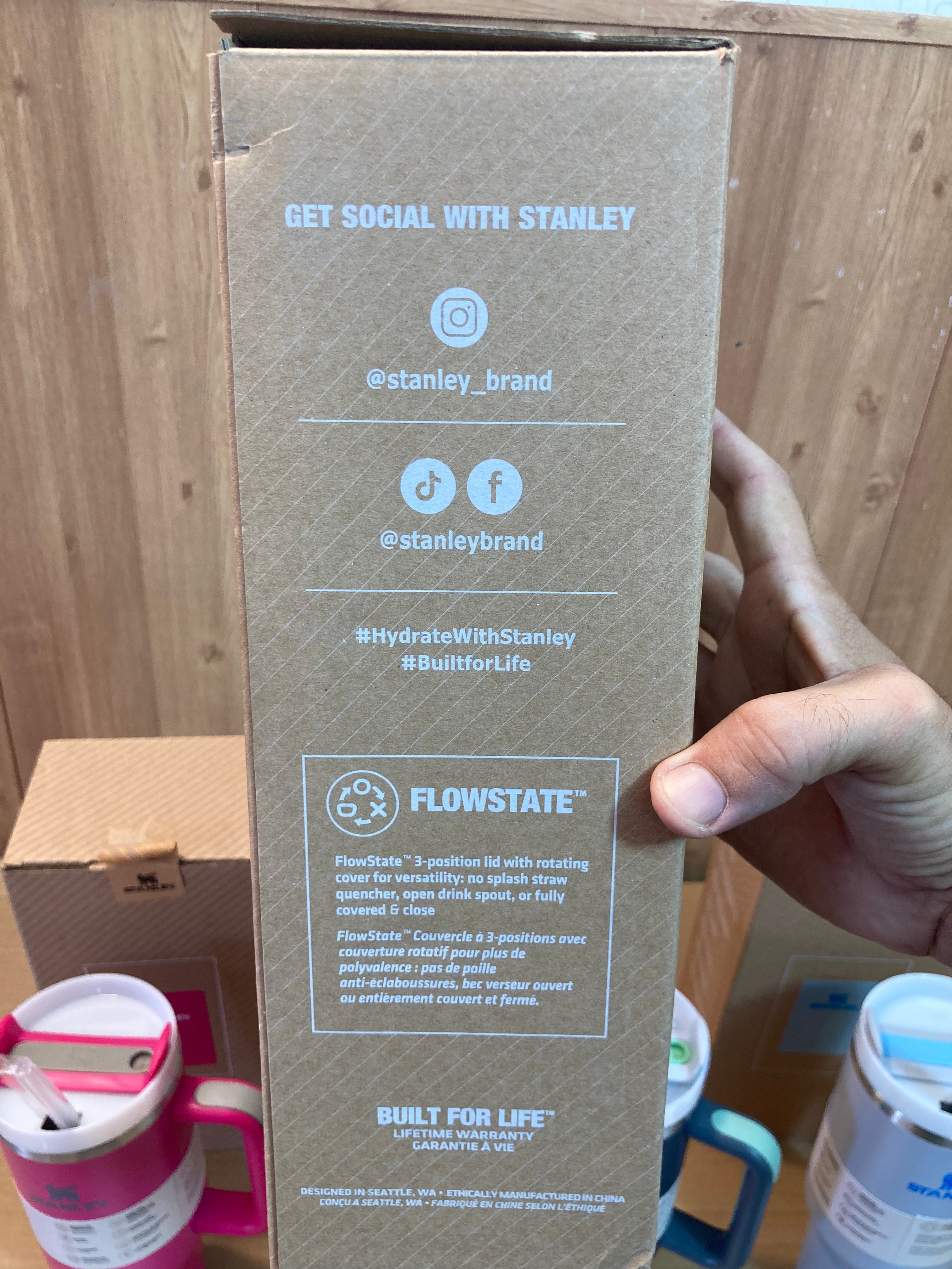 Lot Imported Stanley 1.18L Tumbler with Handle