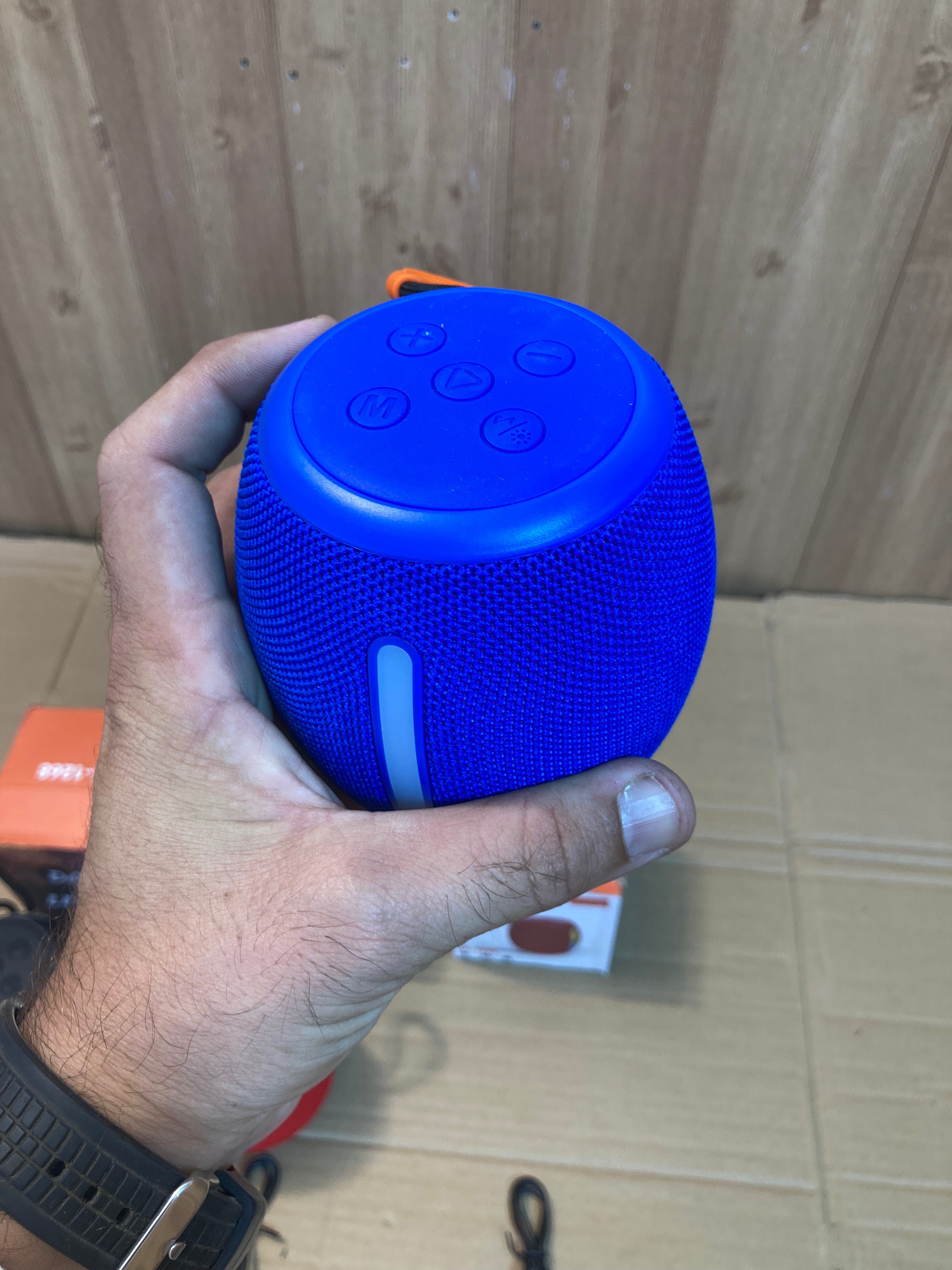 Lot Imported High Quality Bluetooth Loud Speaker