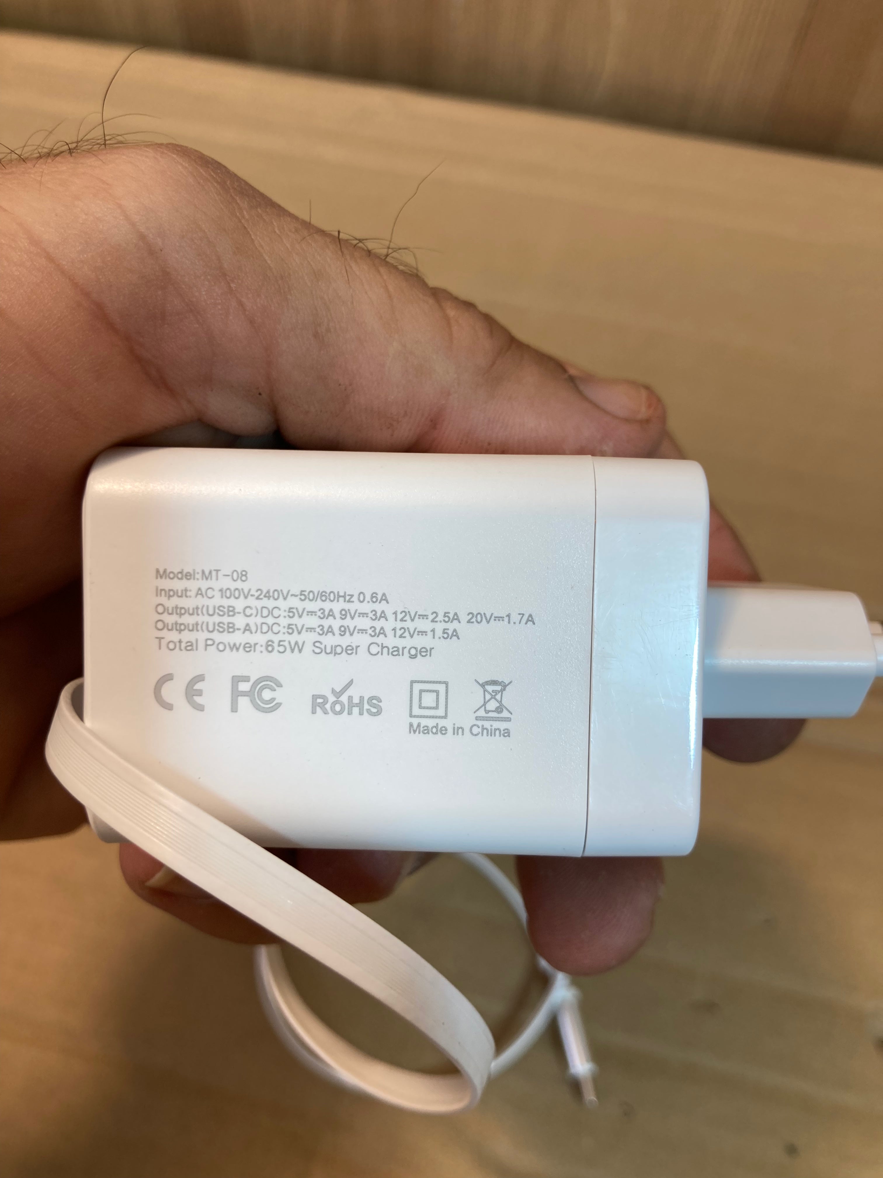 Kamal Fast Charging Built in Cable Charger - Adapter MT-08