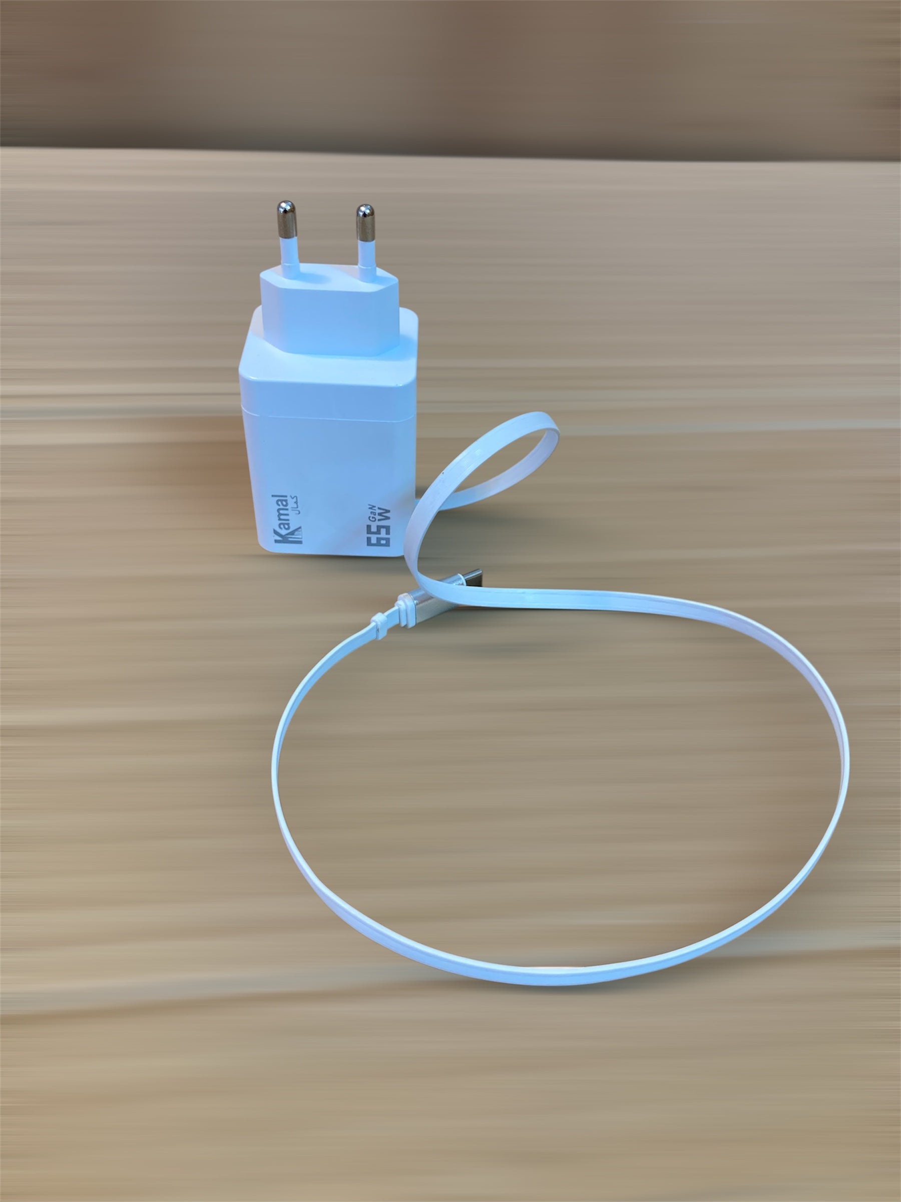 Kamal Fast Charging Built in Cable Charger - Adapter MT-08