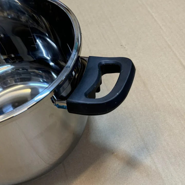 Lot Imported Stainless Steel Pressure Cooker 9L