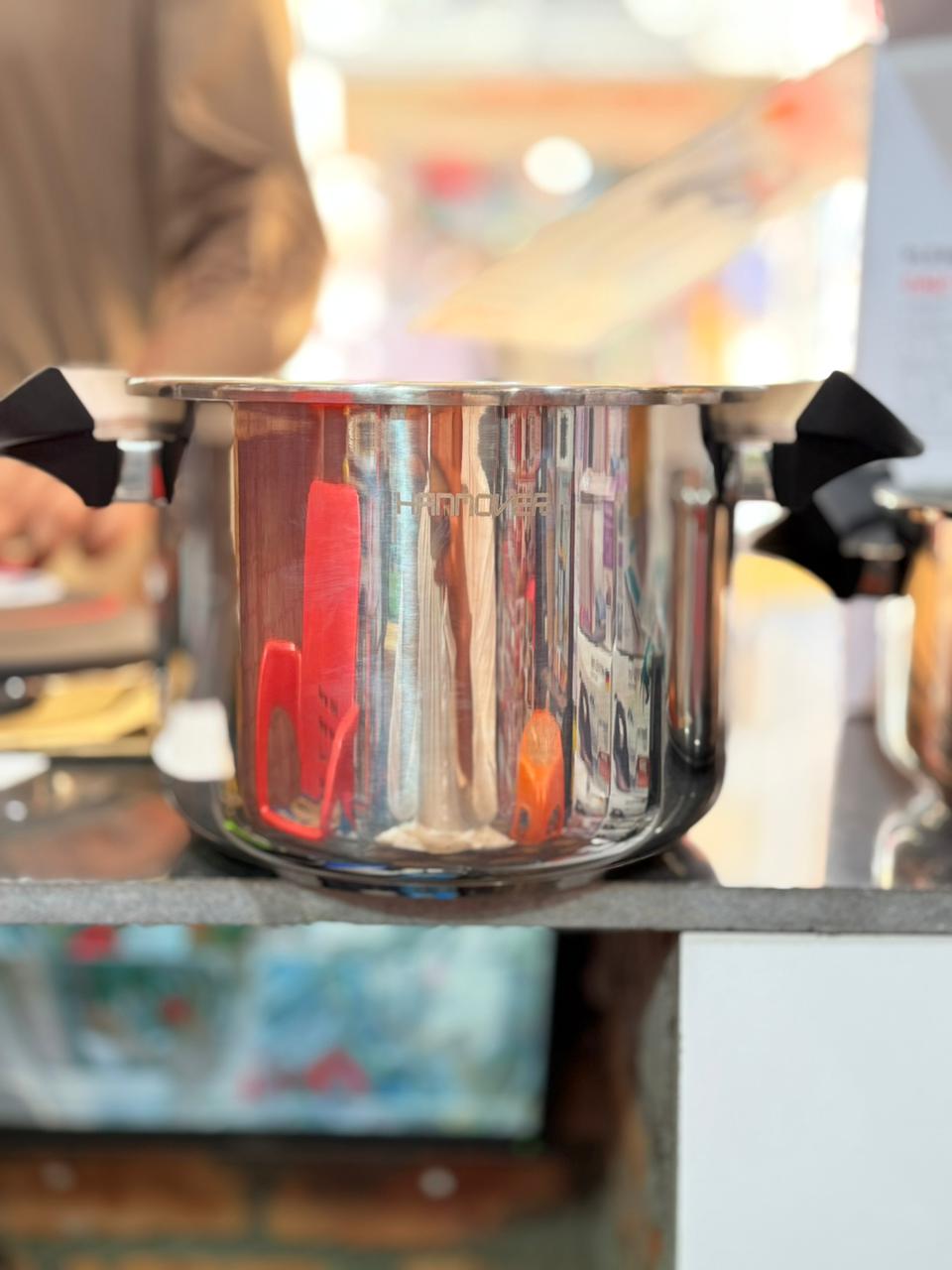 Hannover Germany 3 in 1 Stainless Steel Pressure Cooker 6+8L & Steamer