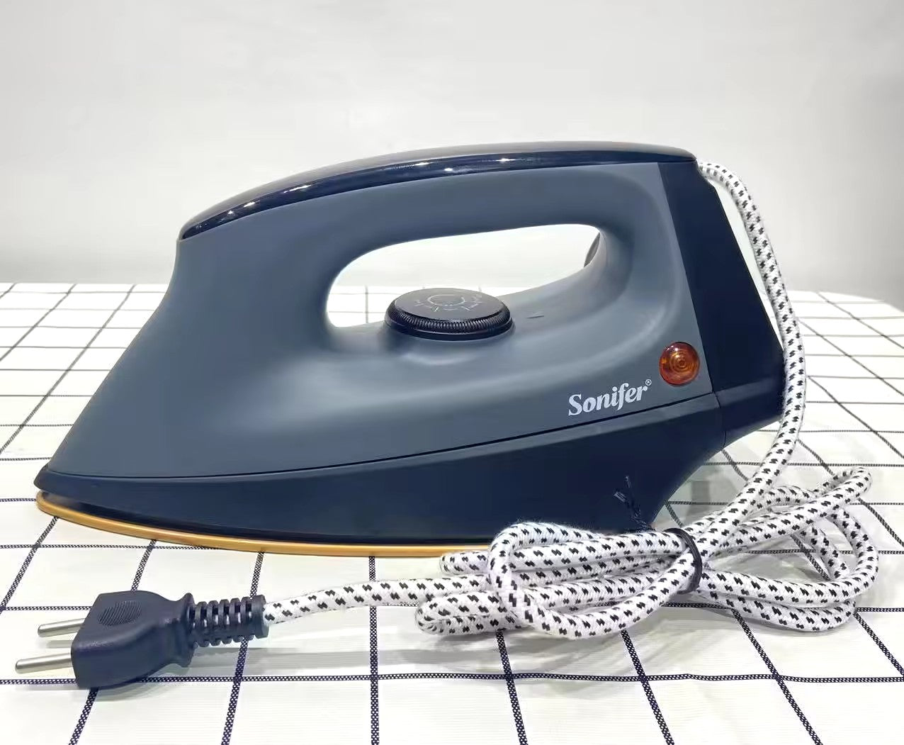 Sonifer Heavy Weight Electric Dry Iron 1200W