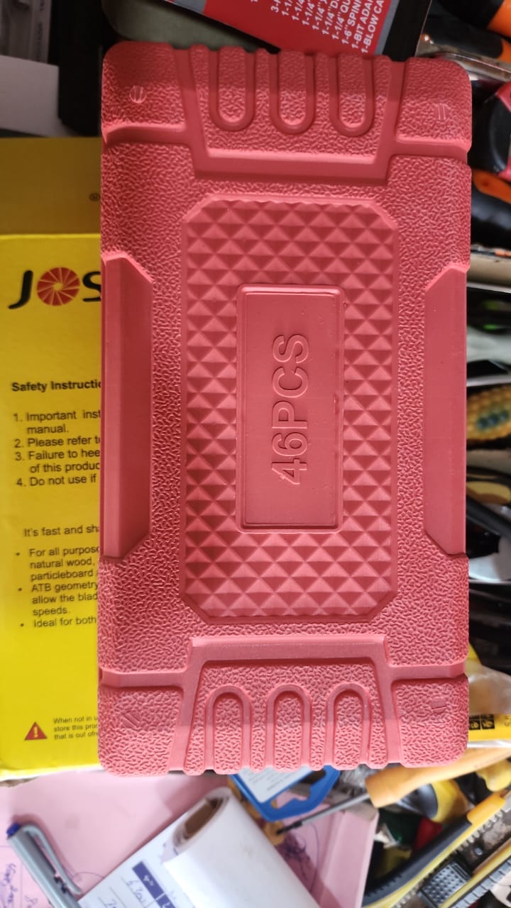 46 PCS Metric Socket Wrench & Bit Set – 1/4" Drive Ratchet Tool Kit with Extension Bar for Car, Bike, and Home Repairs – Durable Storage Case Included